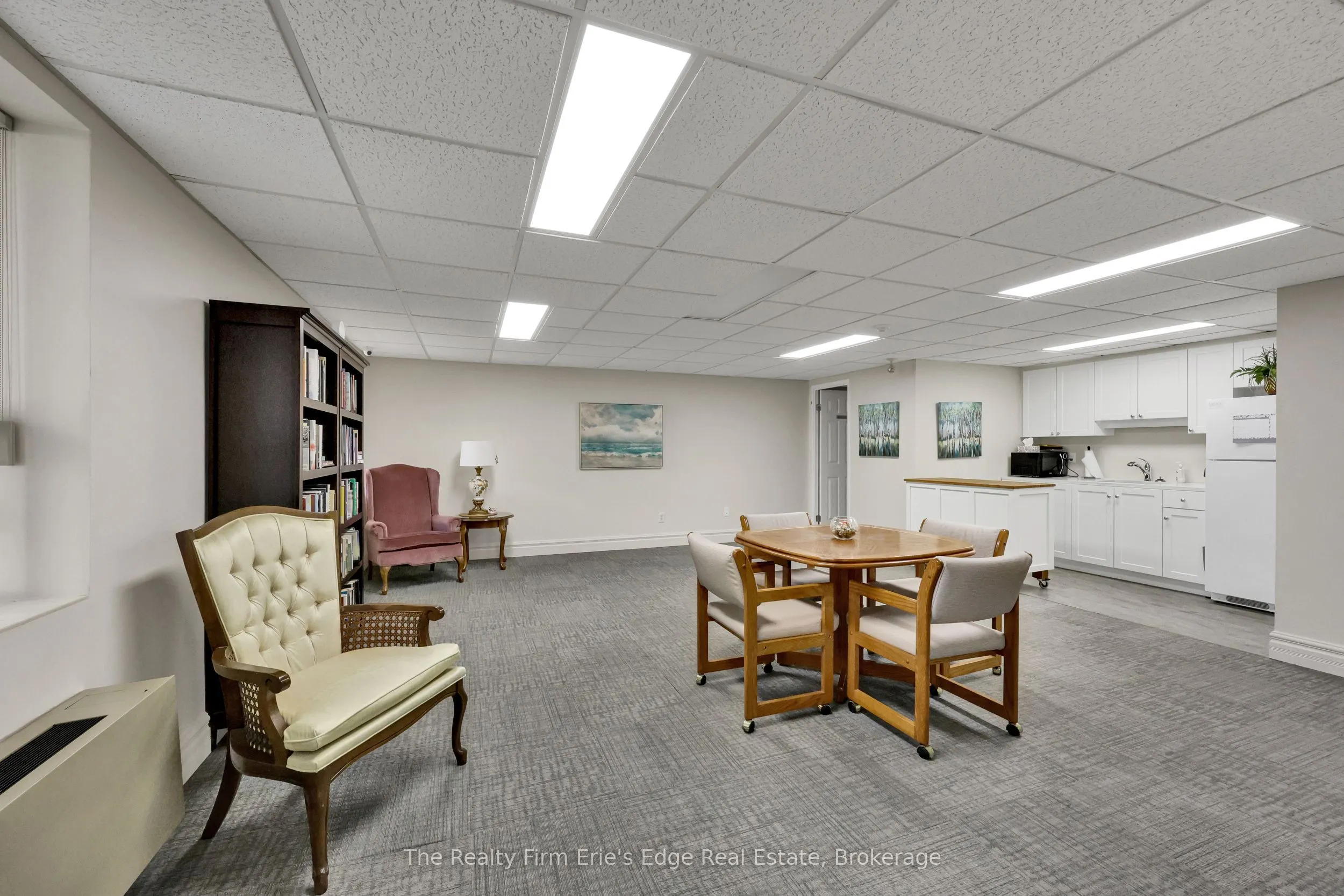 75 Bridge Street E, #206