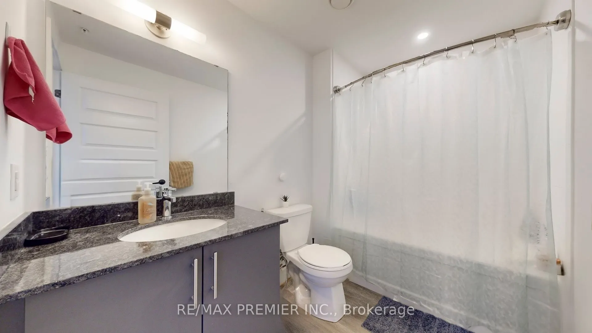 26 Lowes Road W, #511