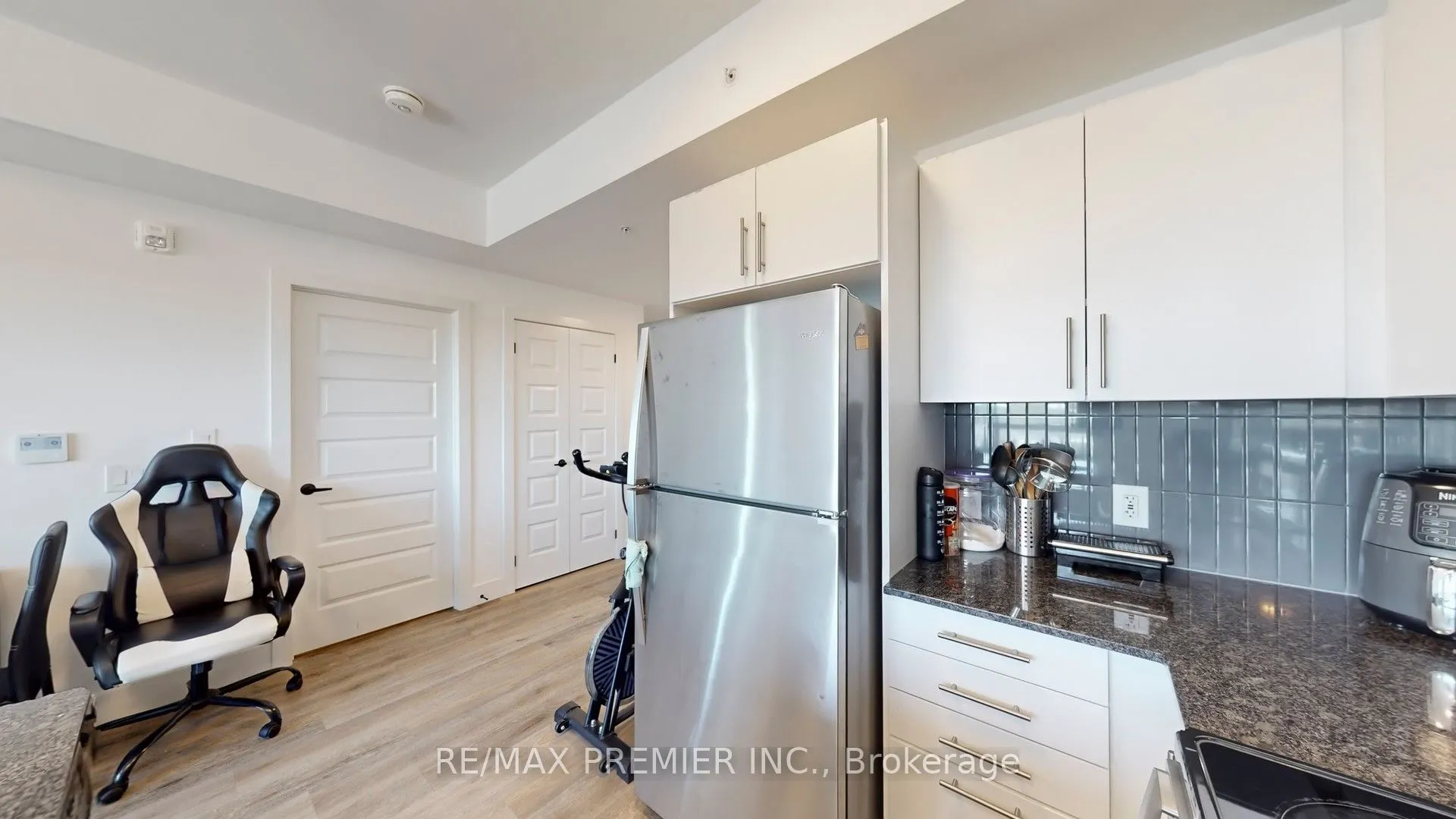 26 Lowes Road W, #511
