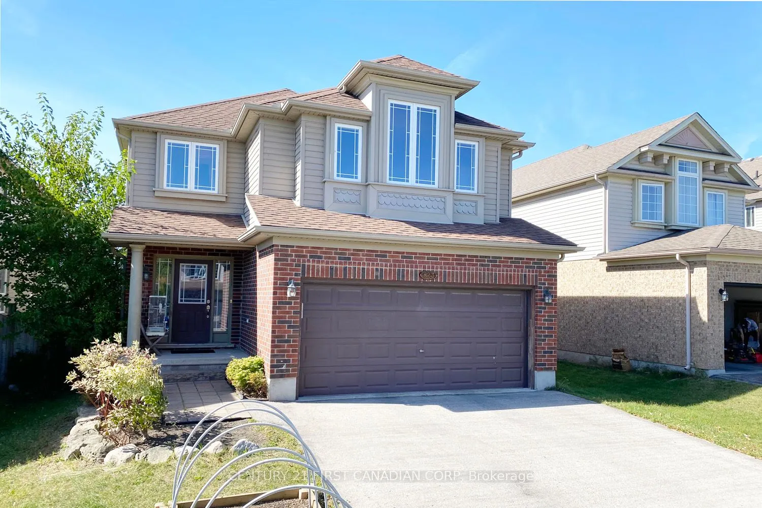 823 OAKCROSSING Road