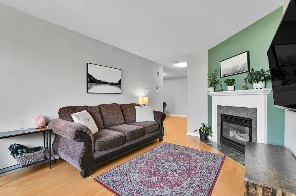 32 Cargrove Private
