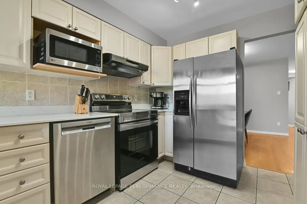 32 Cargrove Private