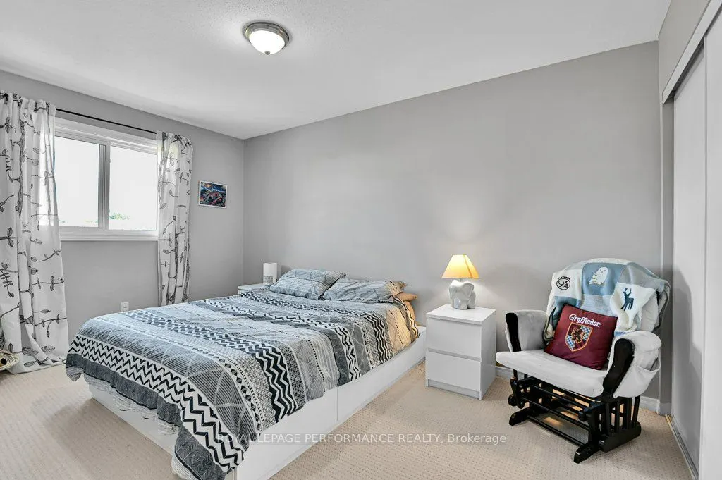 32 Cargrove Private