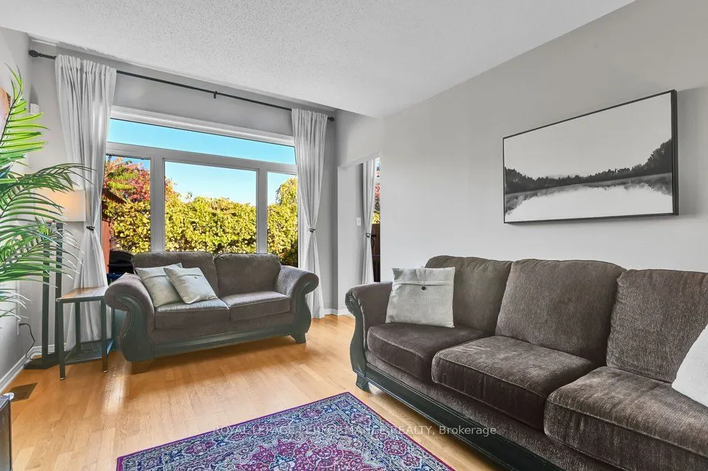 32 Cargrove Private