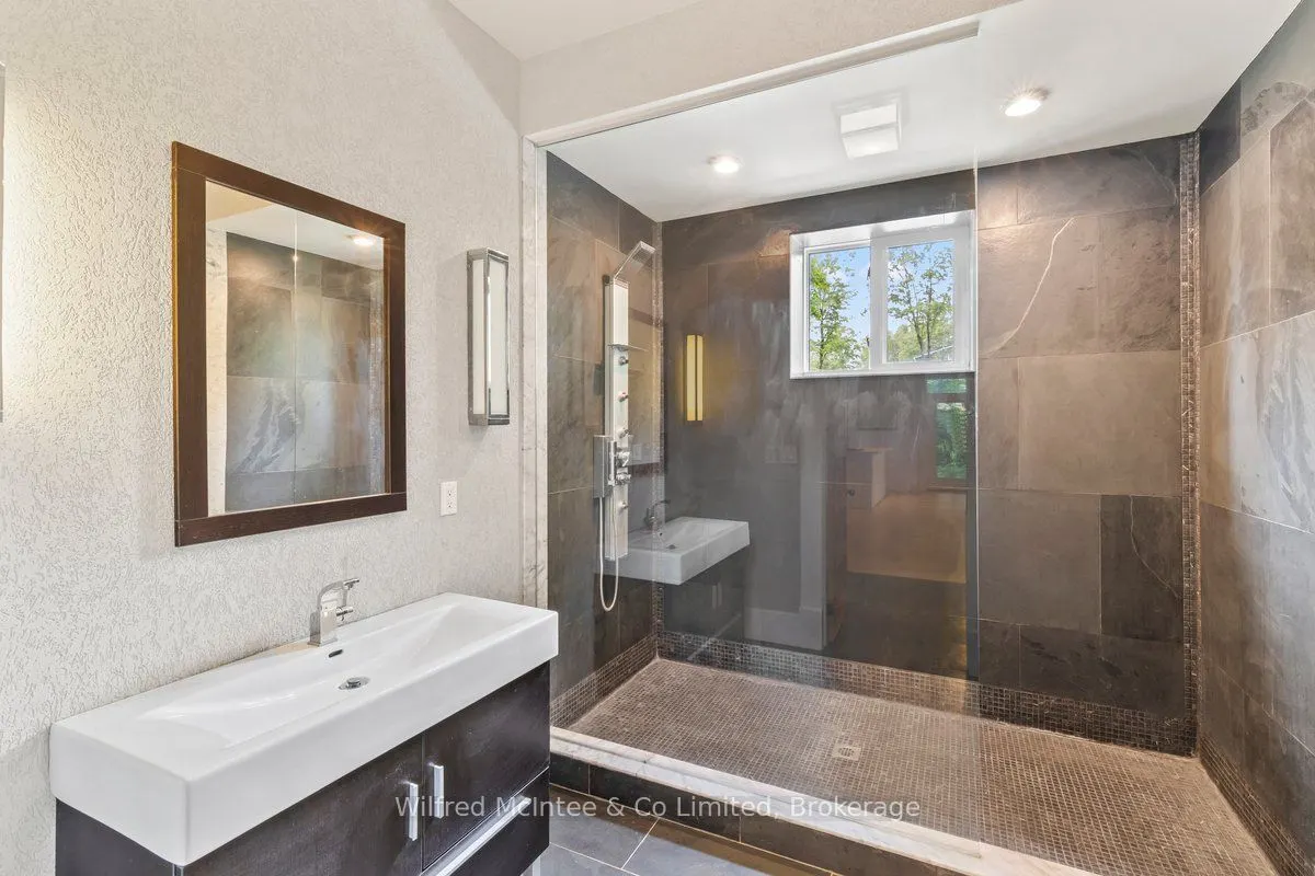 545 Eckford Avenue