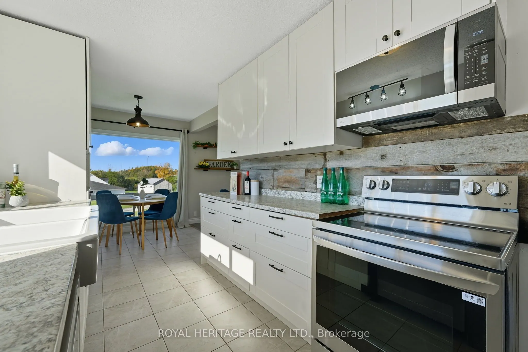 2715 Shelter Valley Road