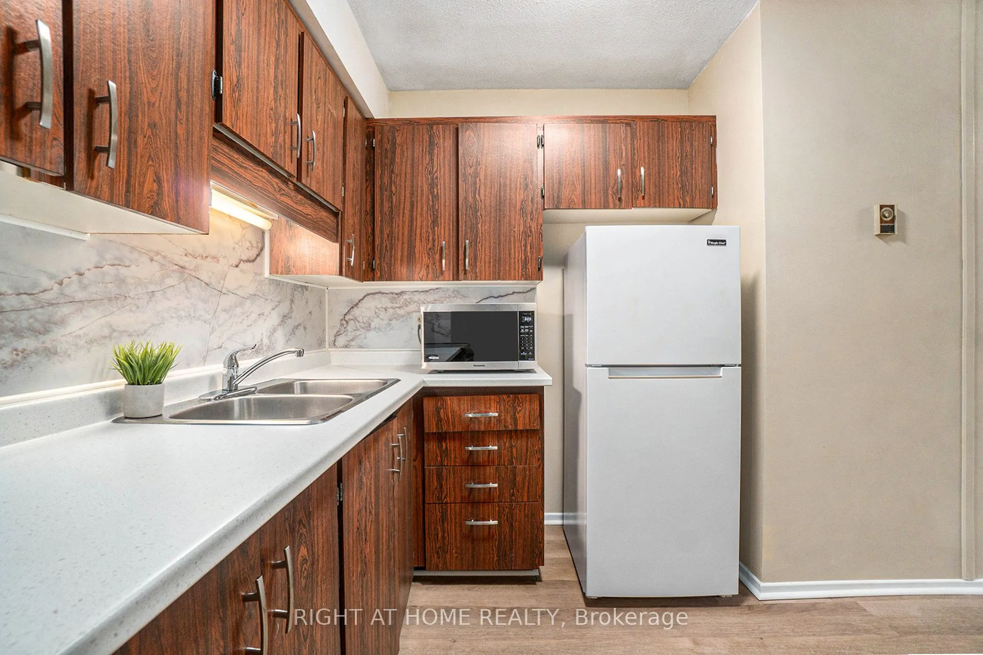2939 Fairlea Crescent, #59