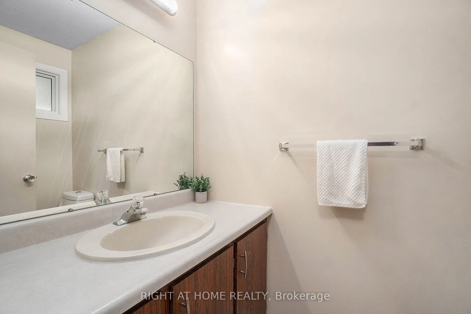 2939 Fairlea Crescent, #59