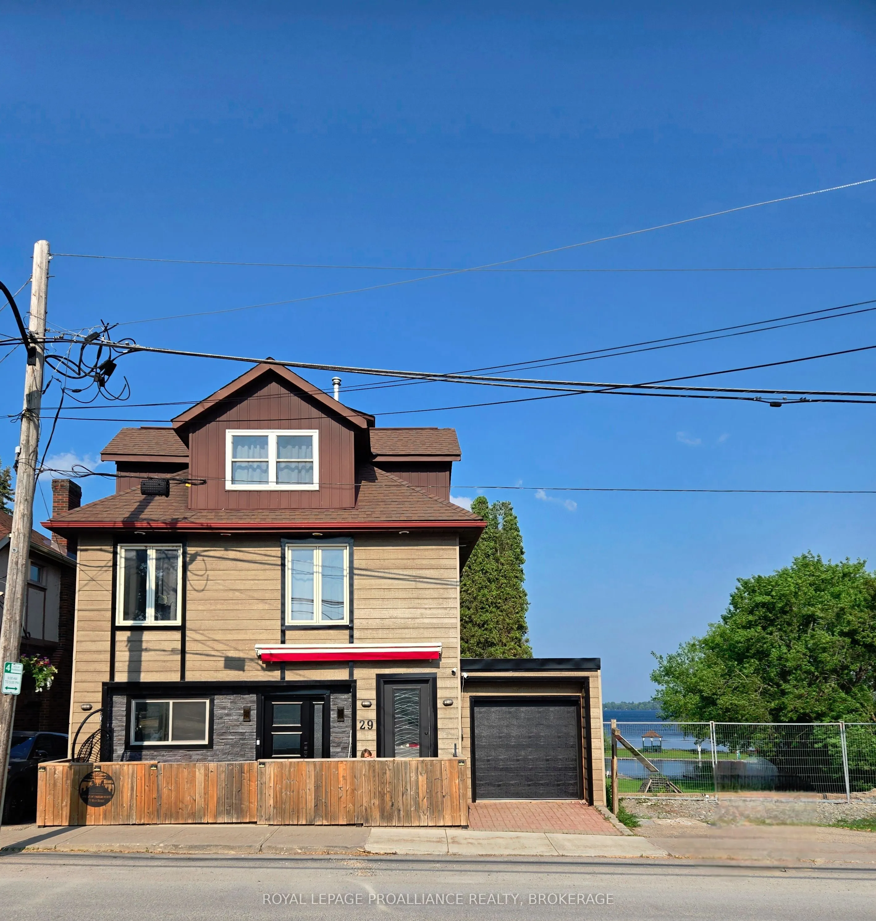 29 Main Street