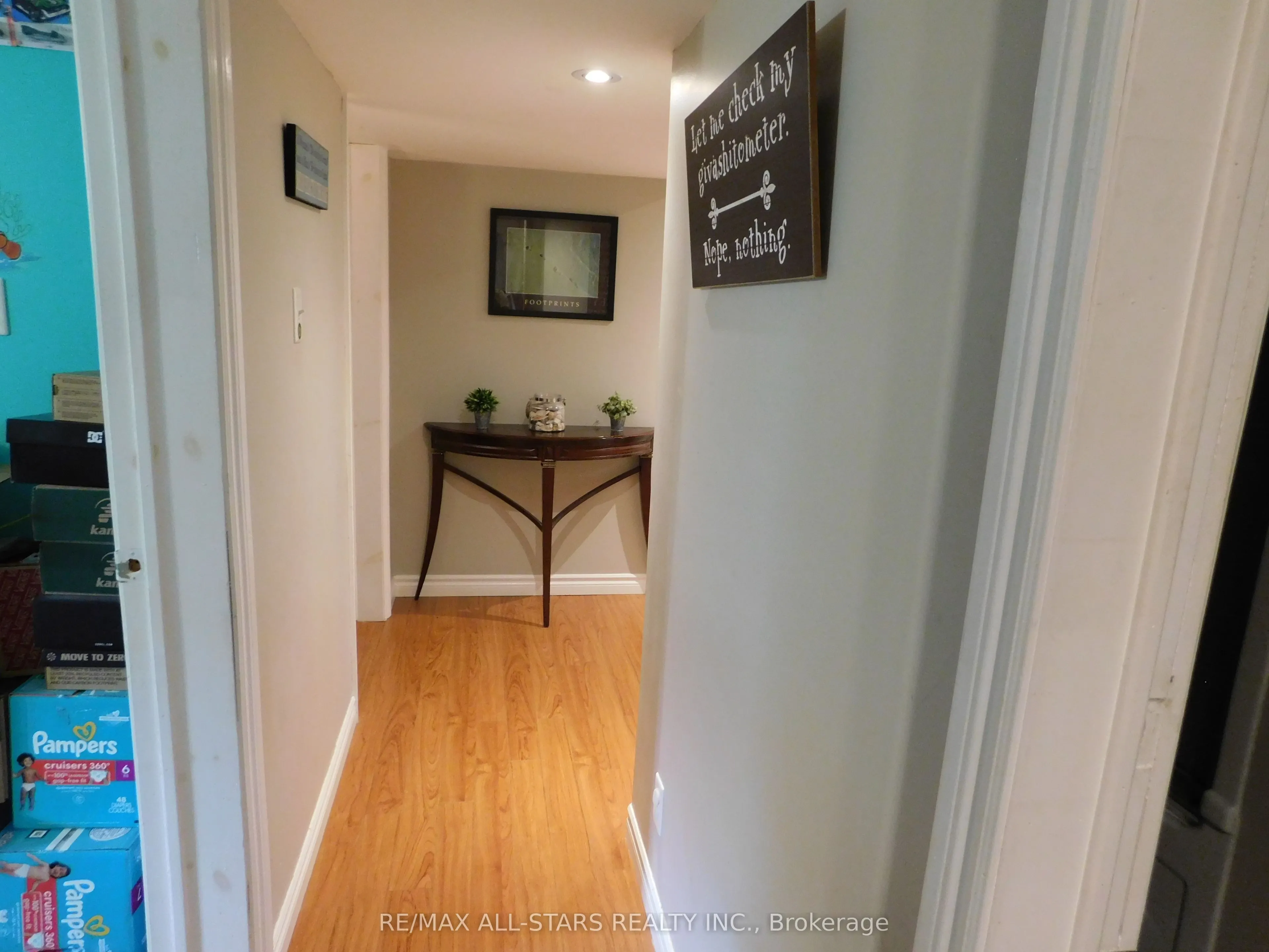 232 Angeline Street N, #Lower