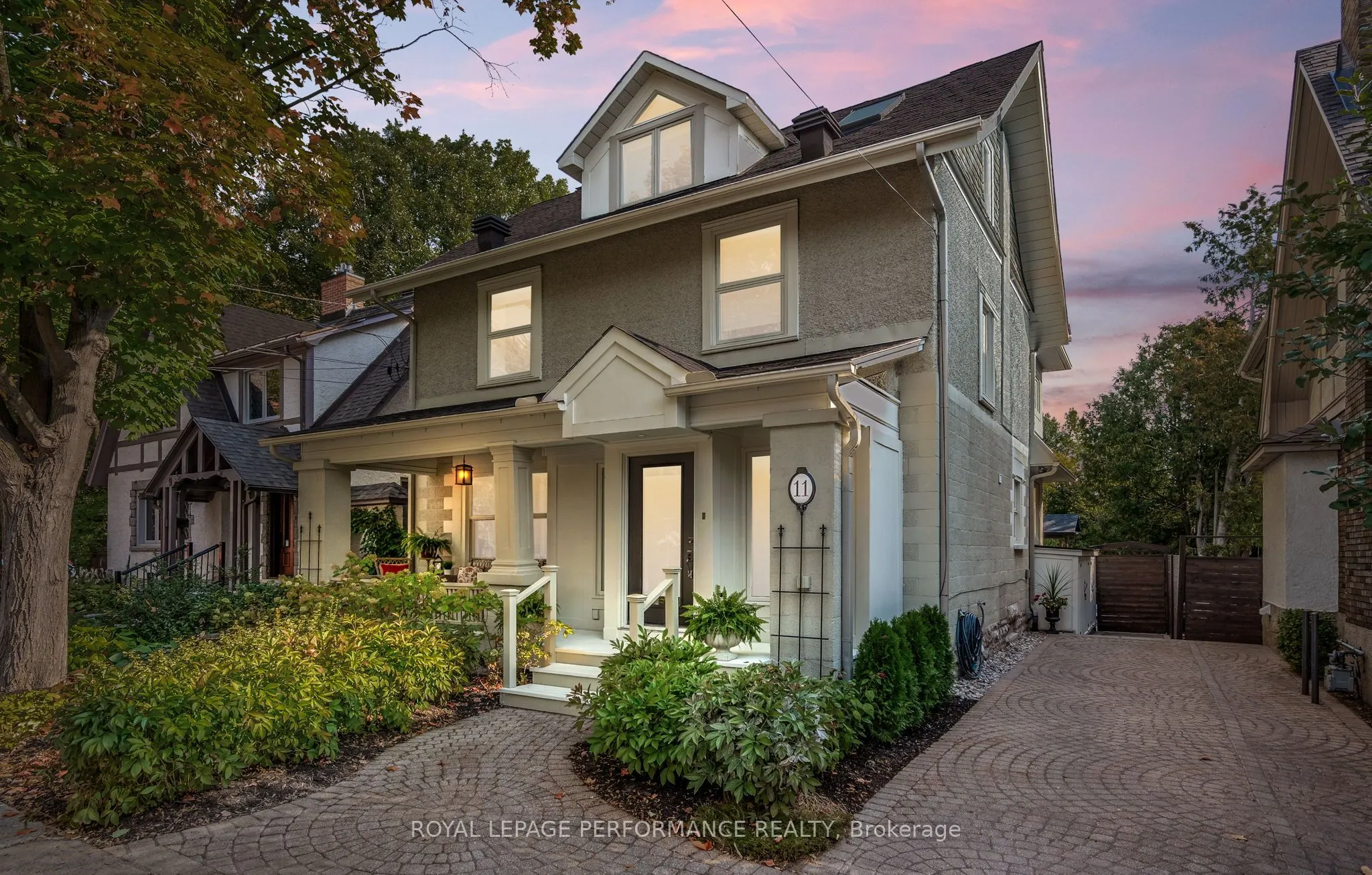 11 Marlowe Crescent