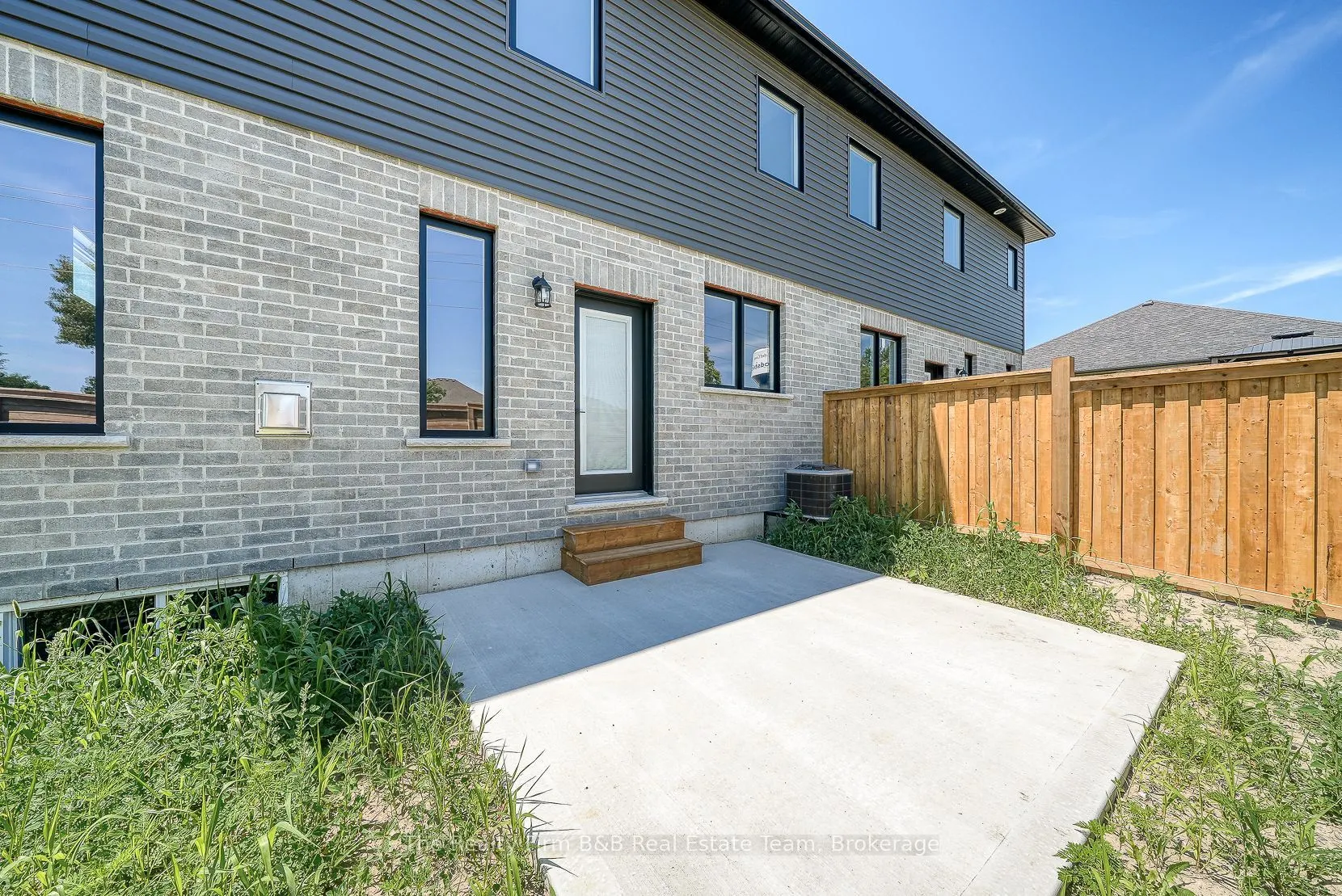 1004 DOWNING Drive