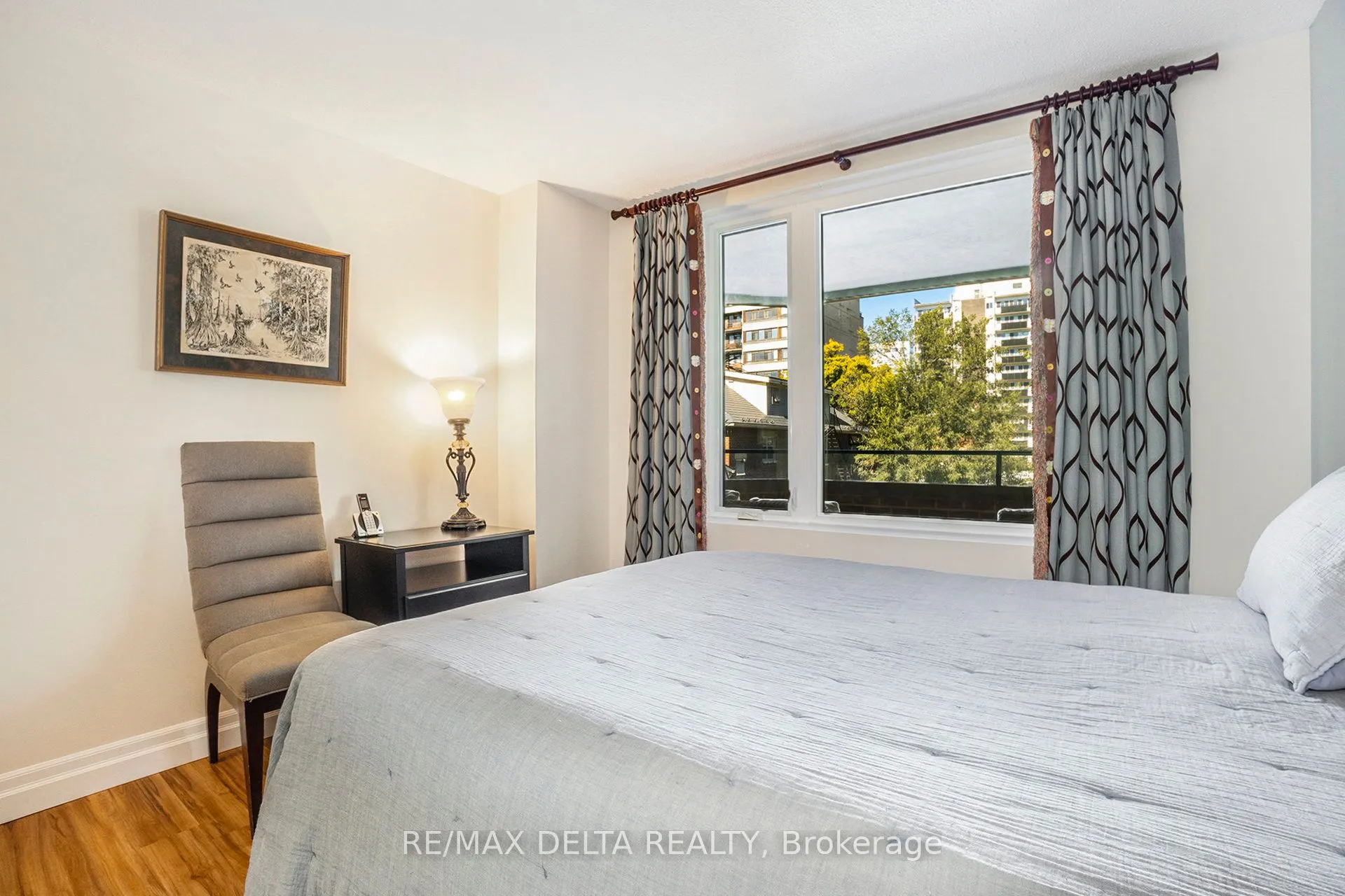 295 Gilmour Street, #304