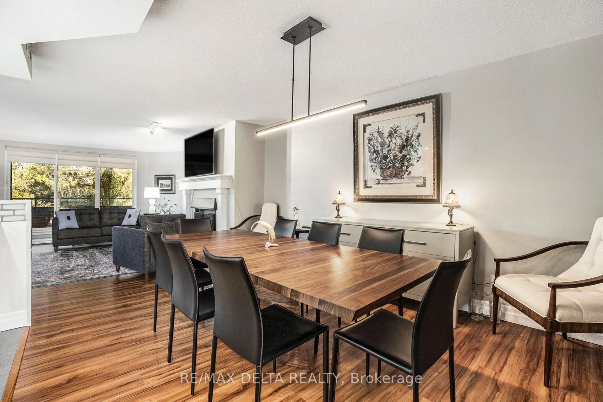 295 Gilmour Street, #304