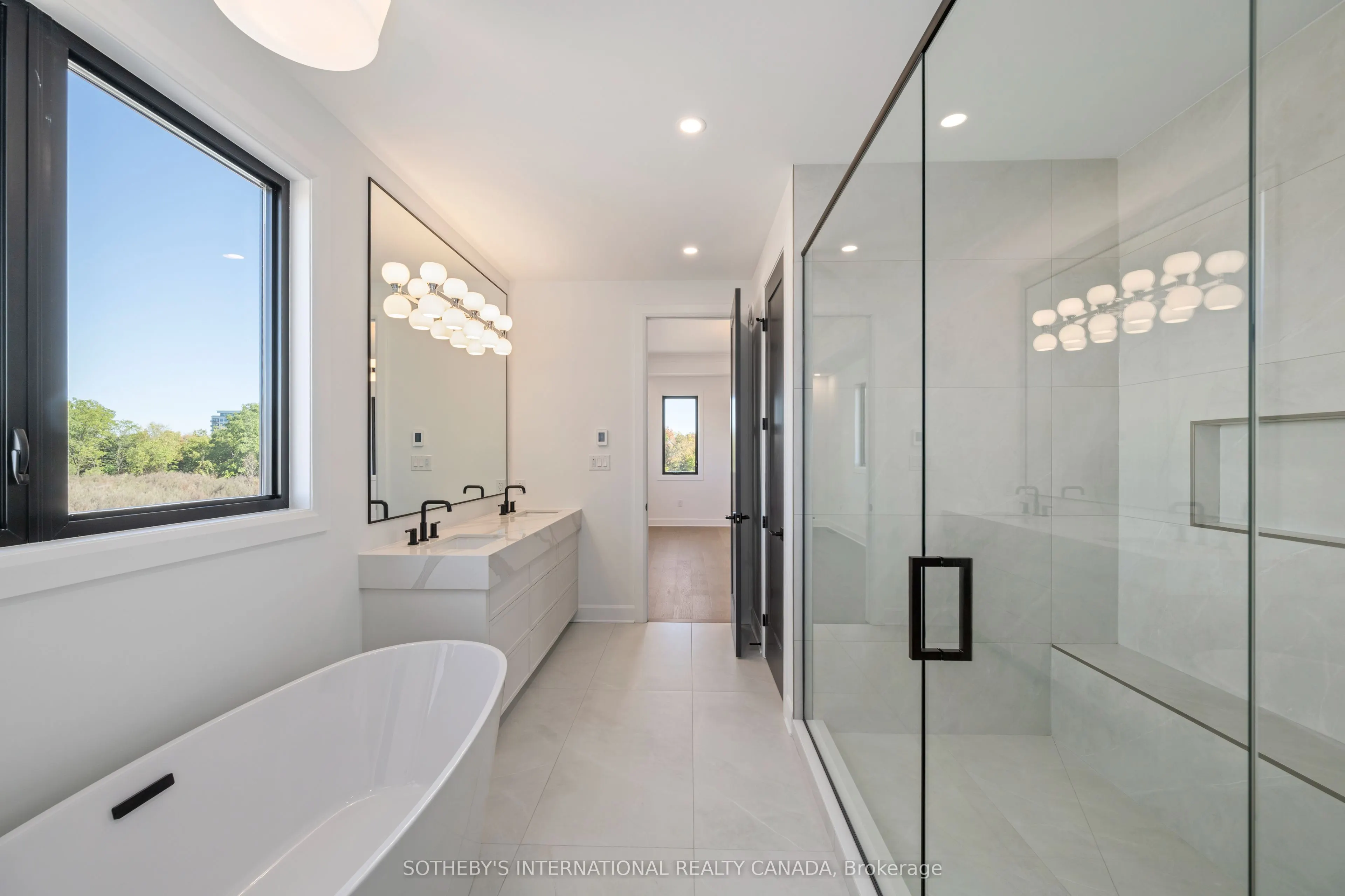 526 Creekview Chase