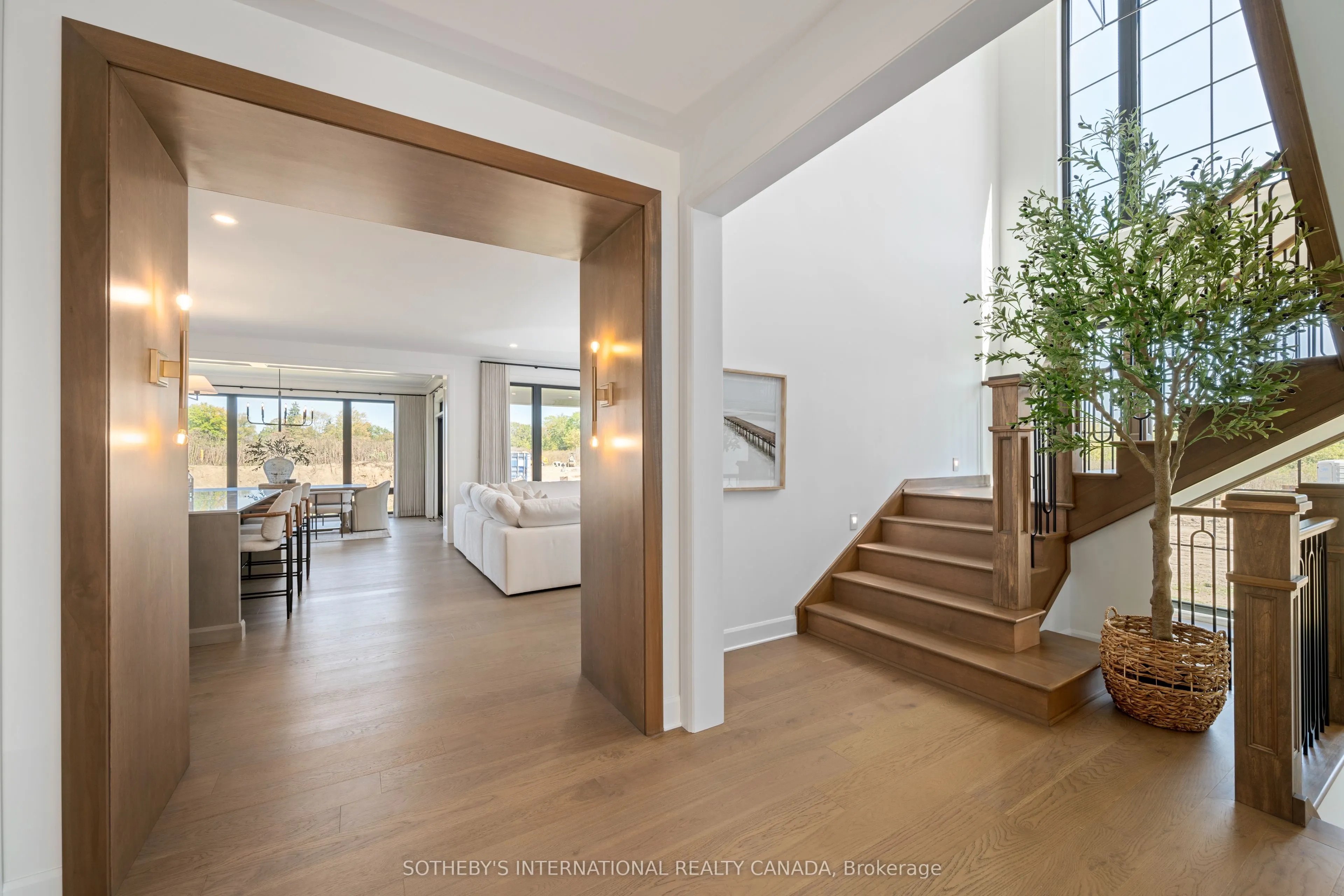526 Creekview Chase