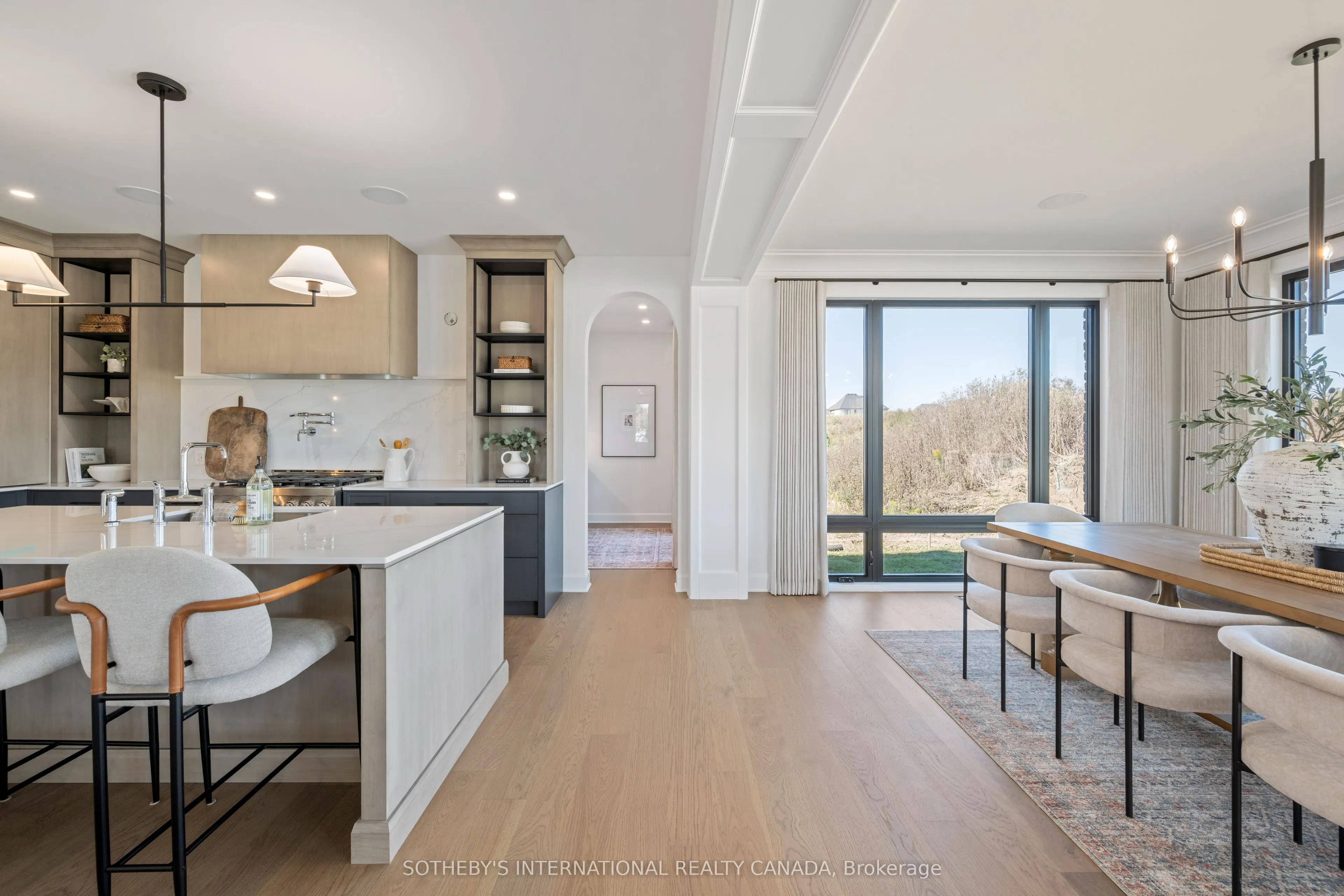 526 Creekview Chase