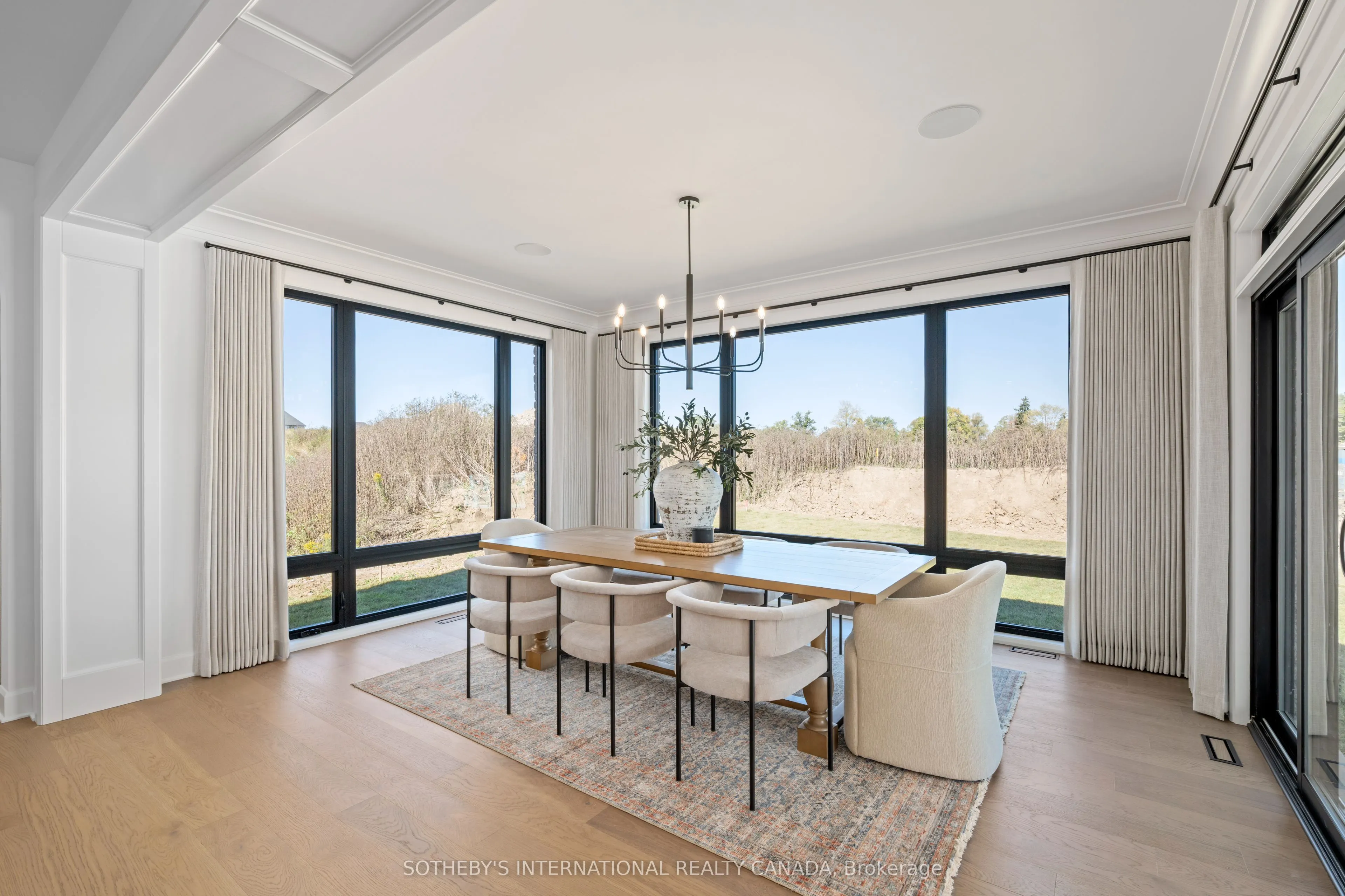 526 Creekview Chase