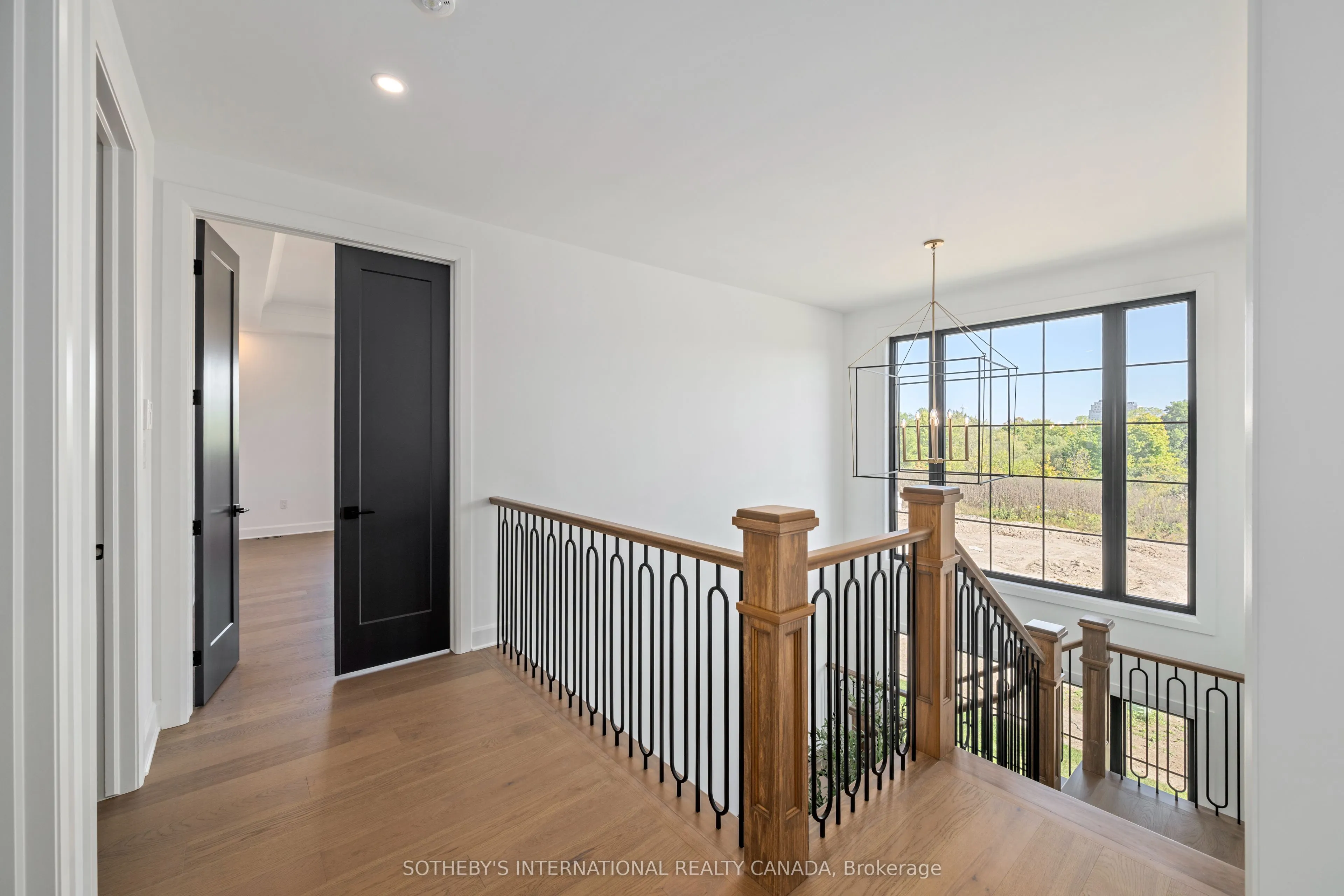 526 Creekview Chase