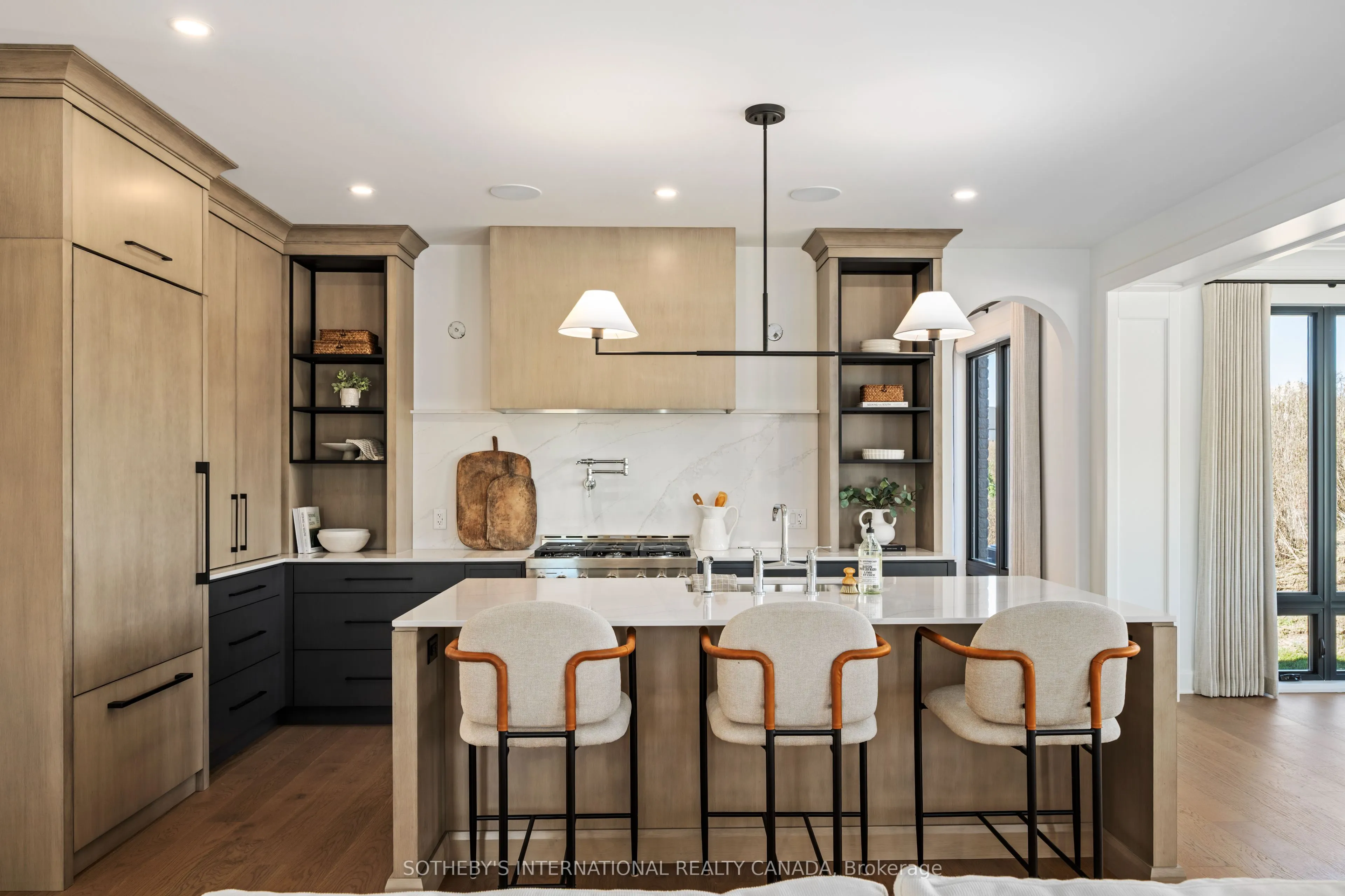 526 Creekview Chase