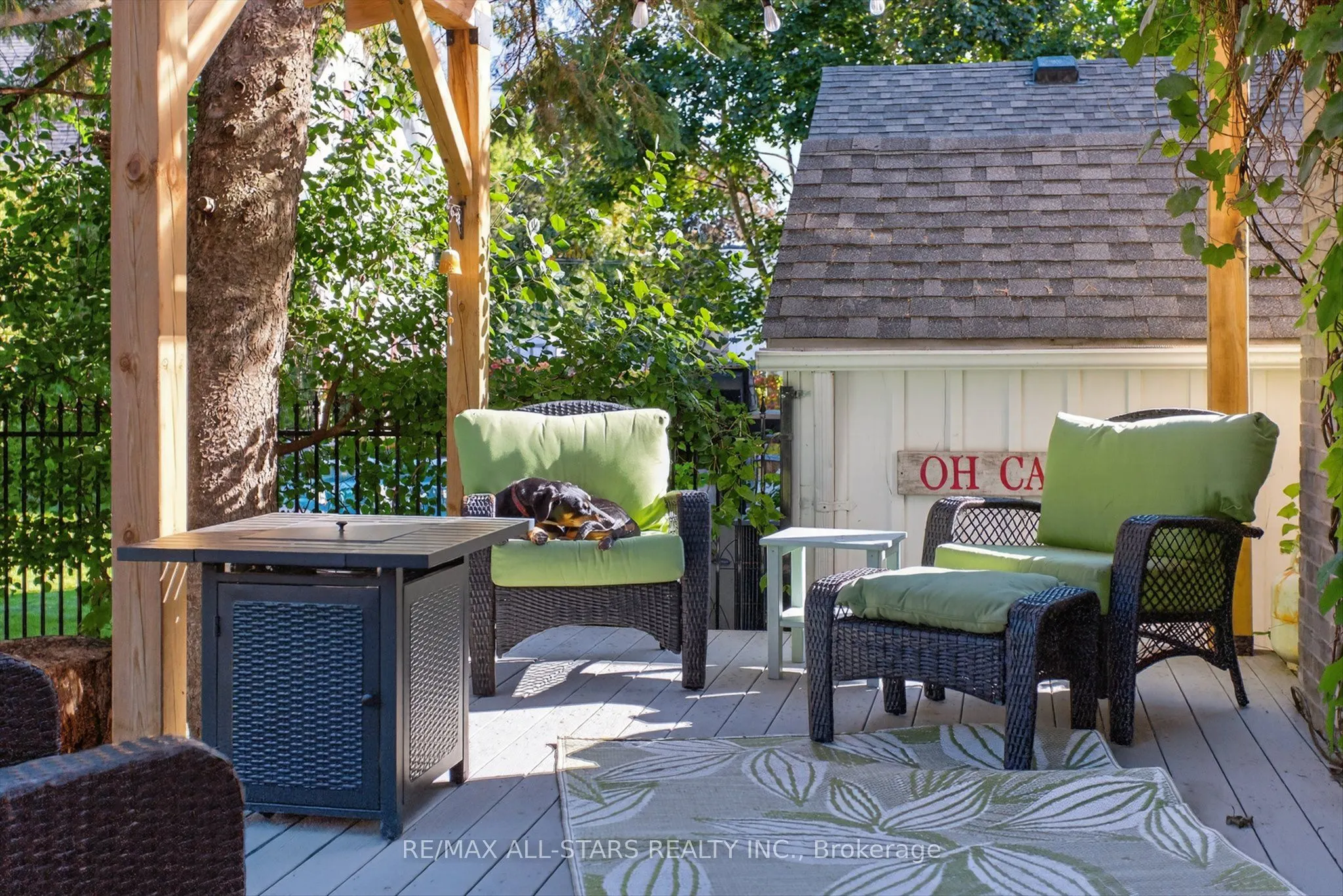 76 Wellington Street