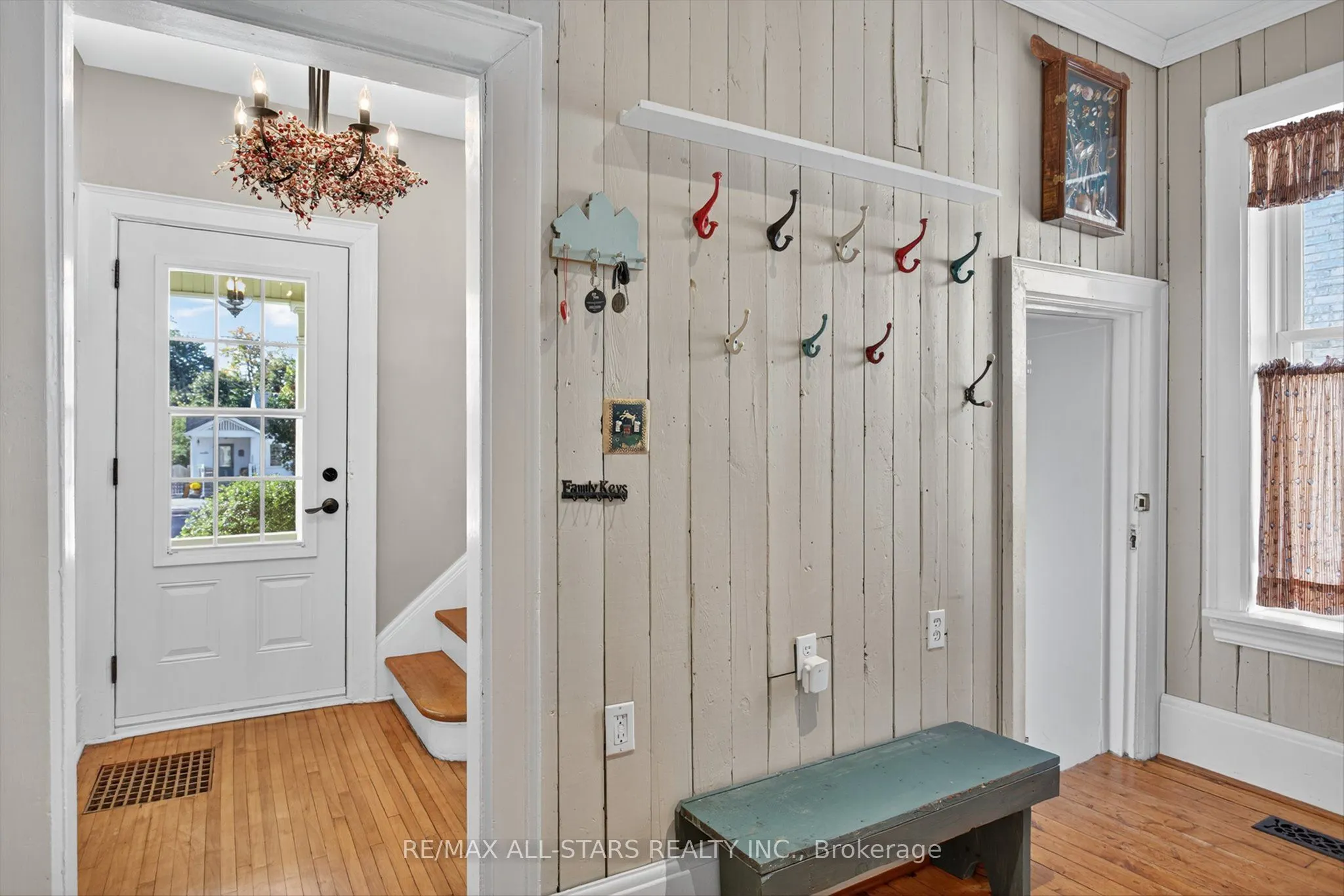 76 Wellington Street