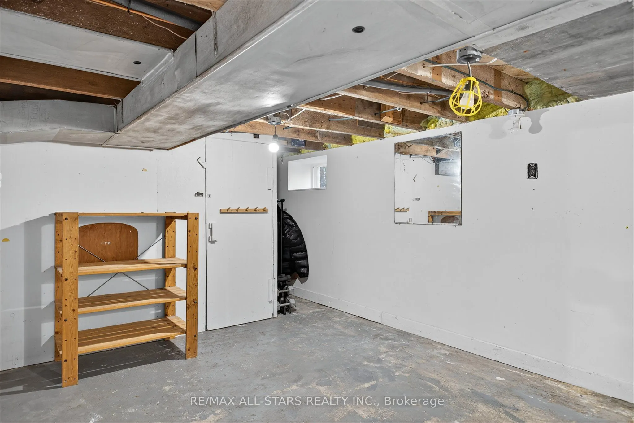 76 Wellington Street