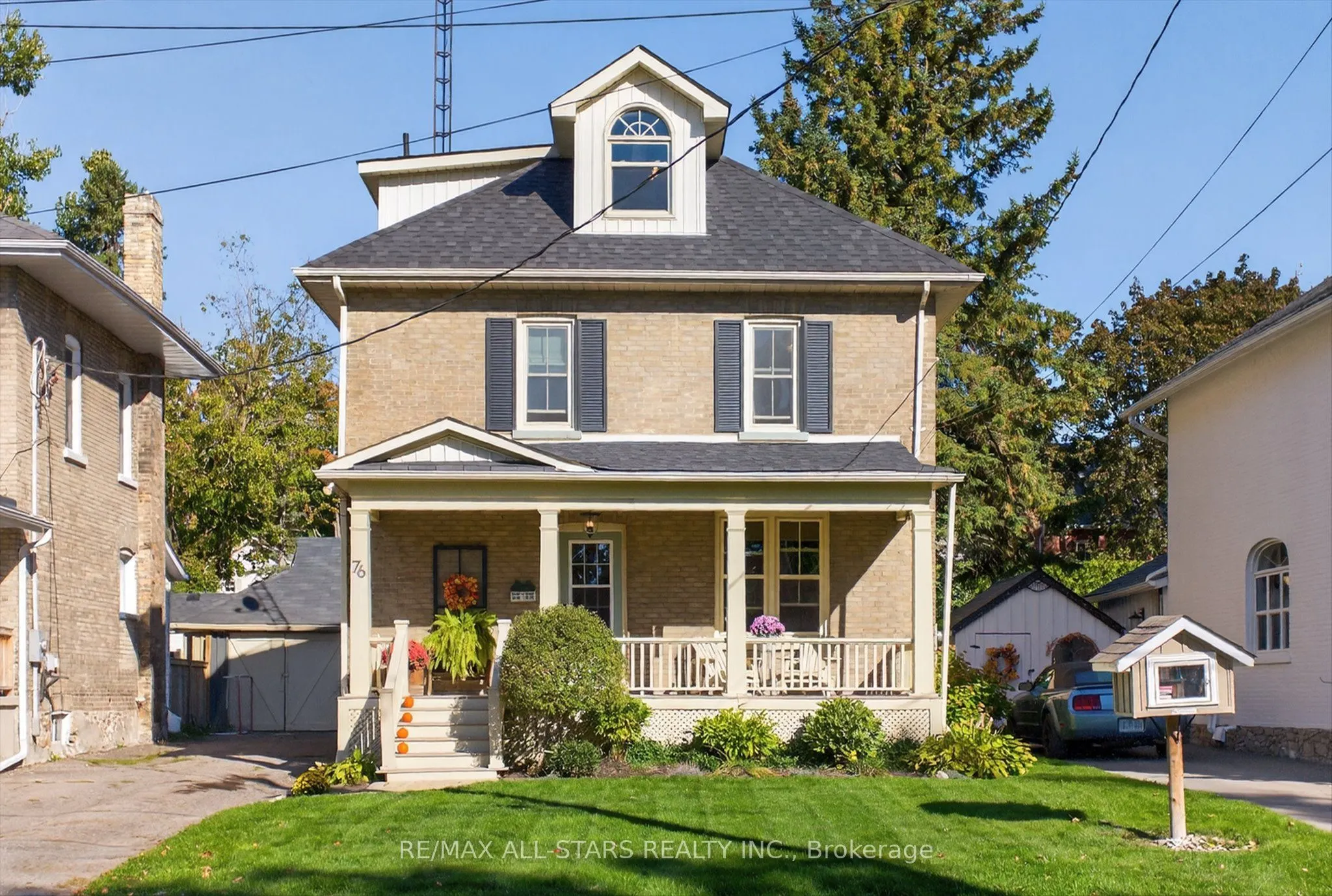 76 Wellington Street