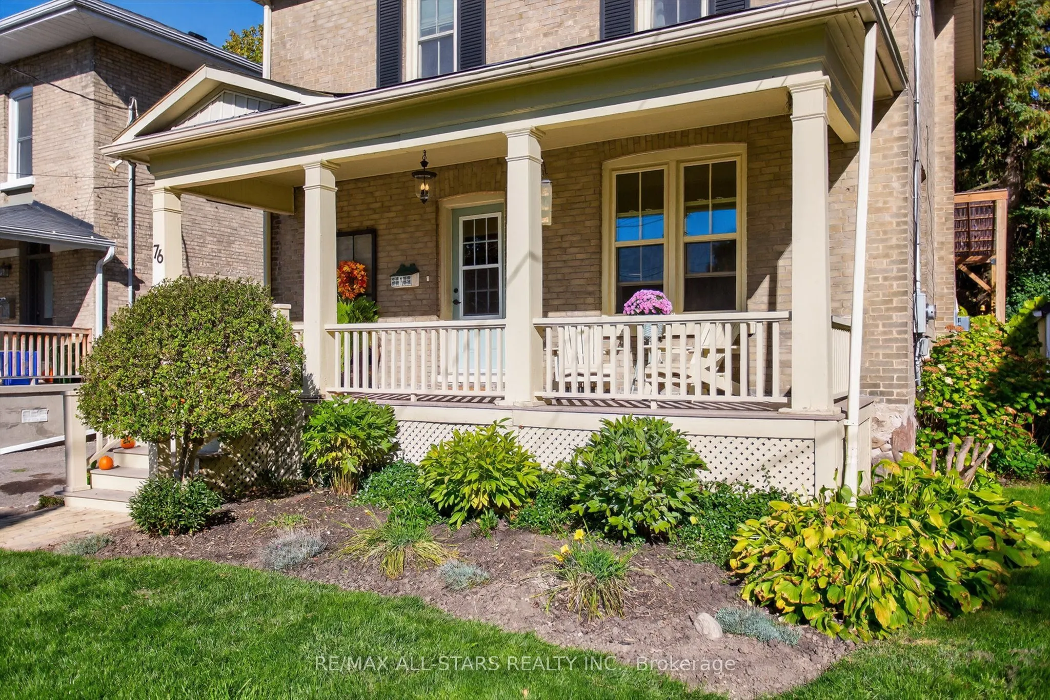 76 Wellington Street