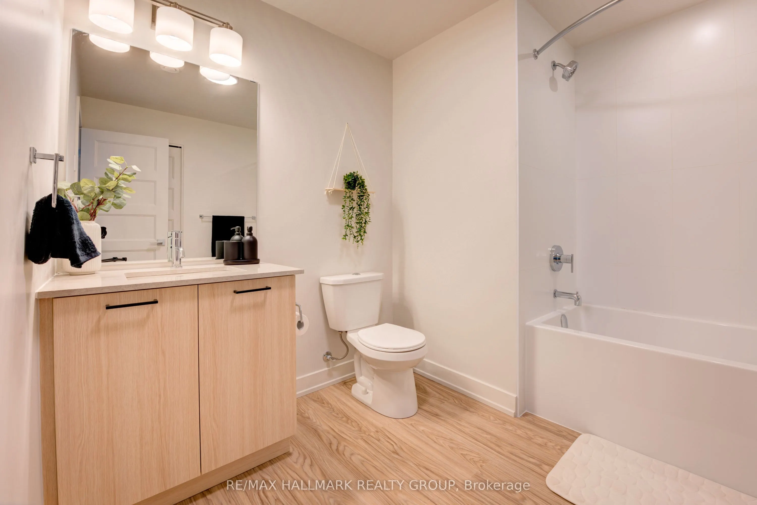 205-70 Vieux-Silo Road, #205