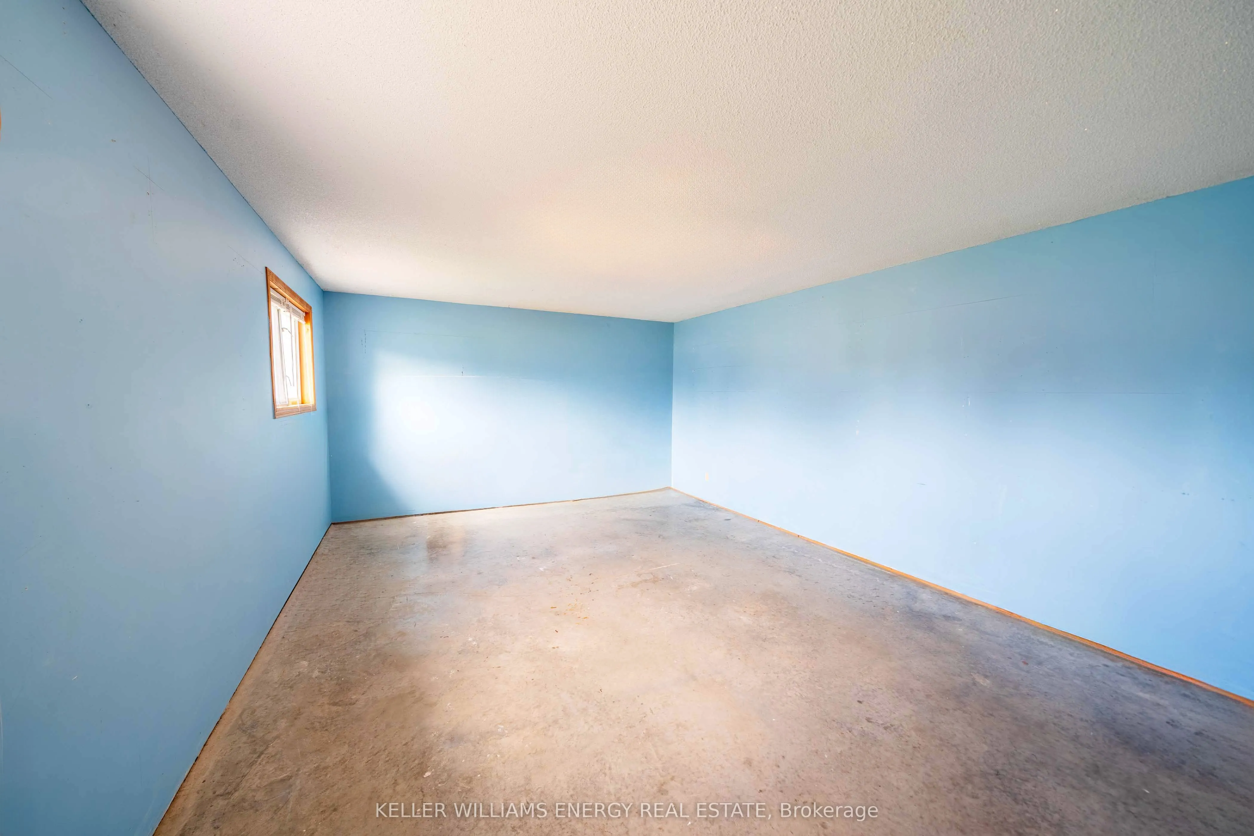 12699 Loyalist Parkway