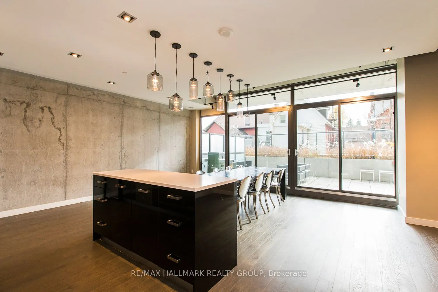 224 Lyon Street N, #1602