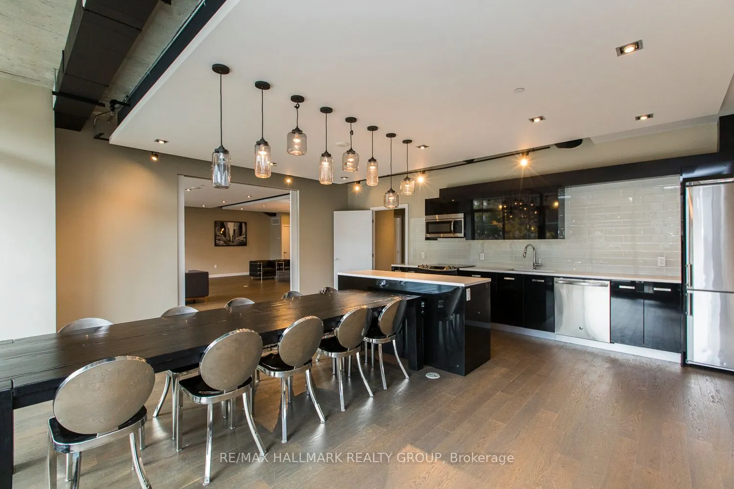 224 Lyon Street N, #1602