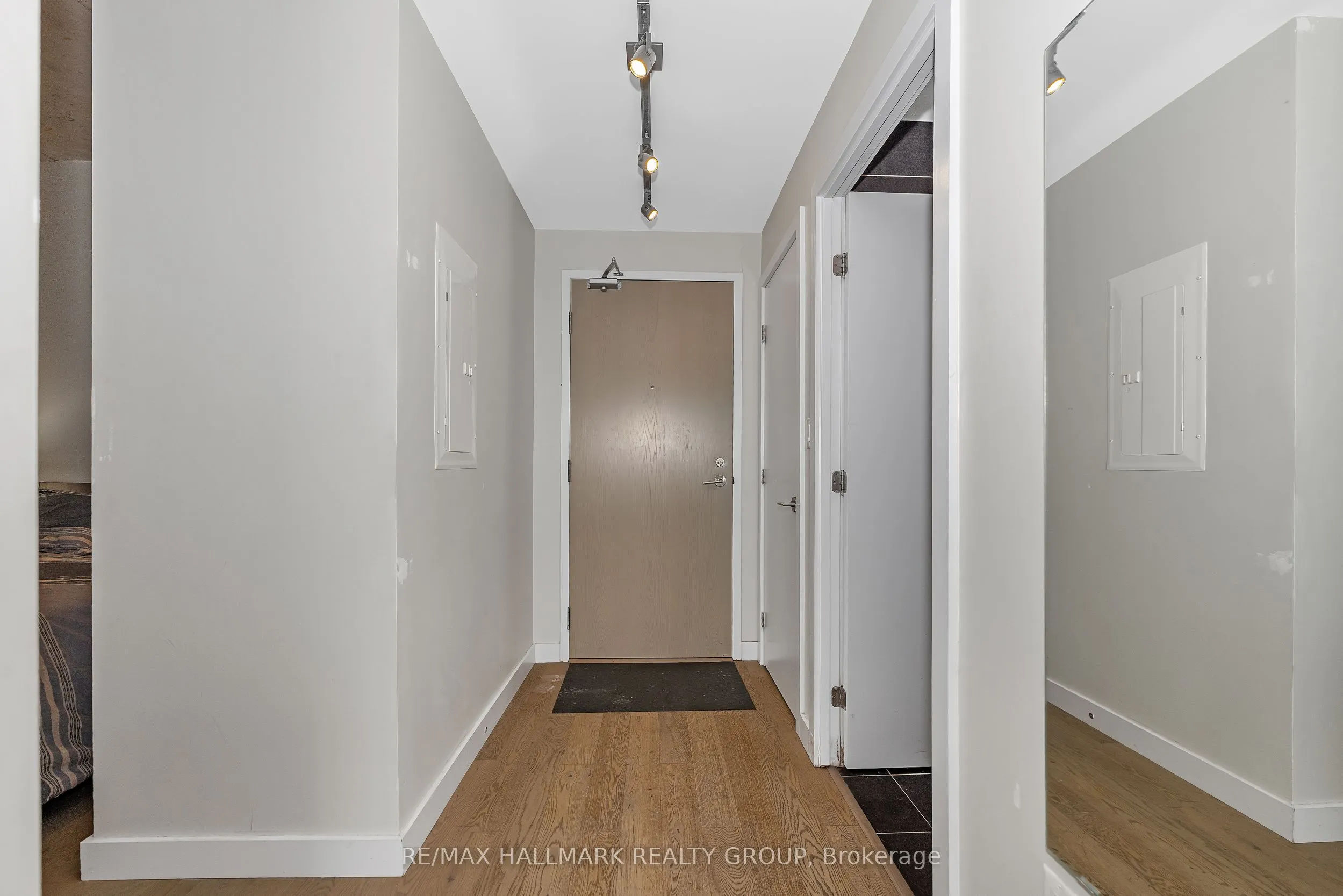 224 Lyon Street N, #1602