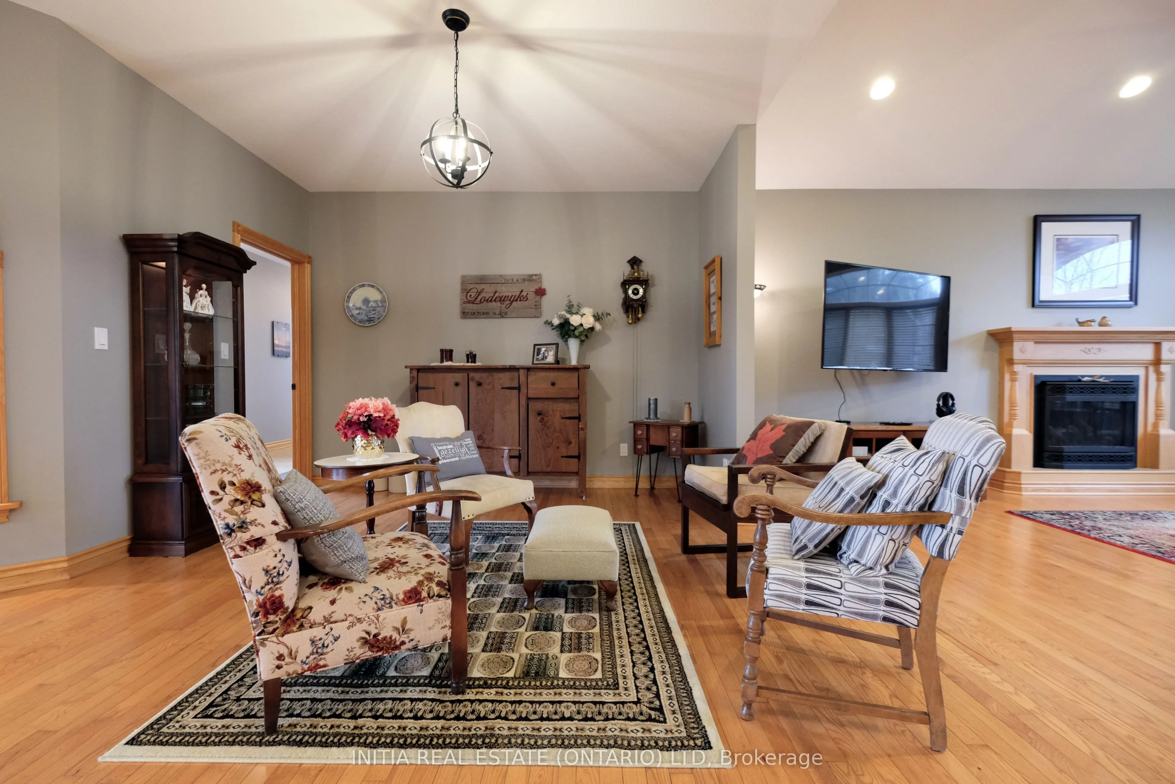 7284 Calvert Drive