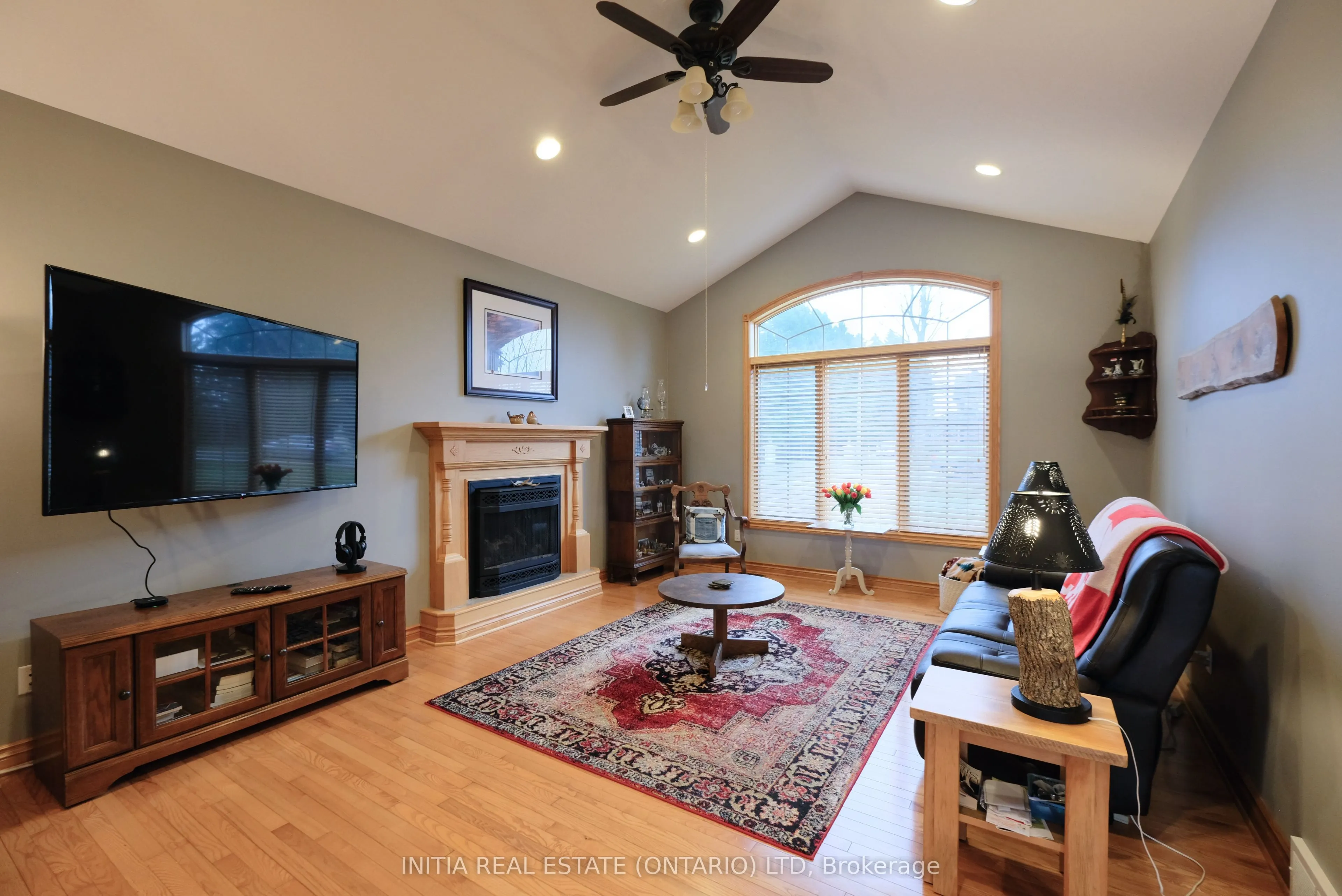 7284 Calvert Drive
