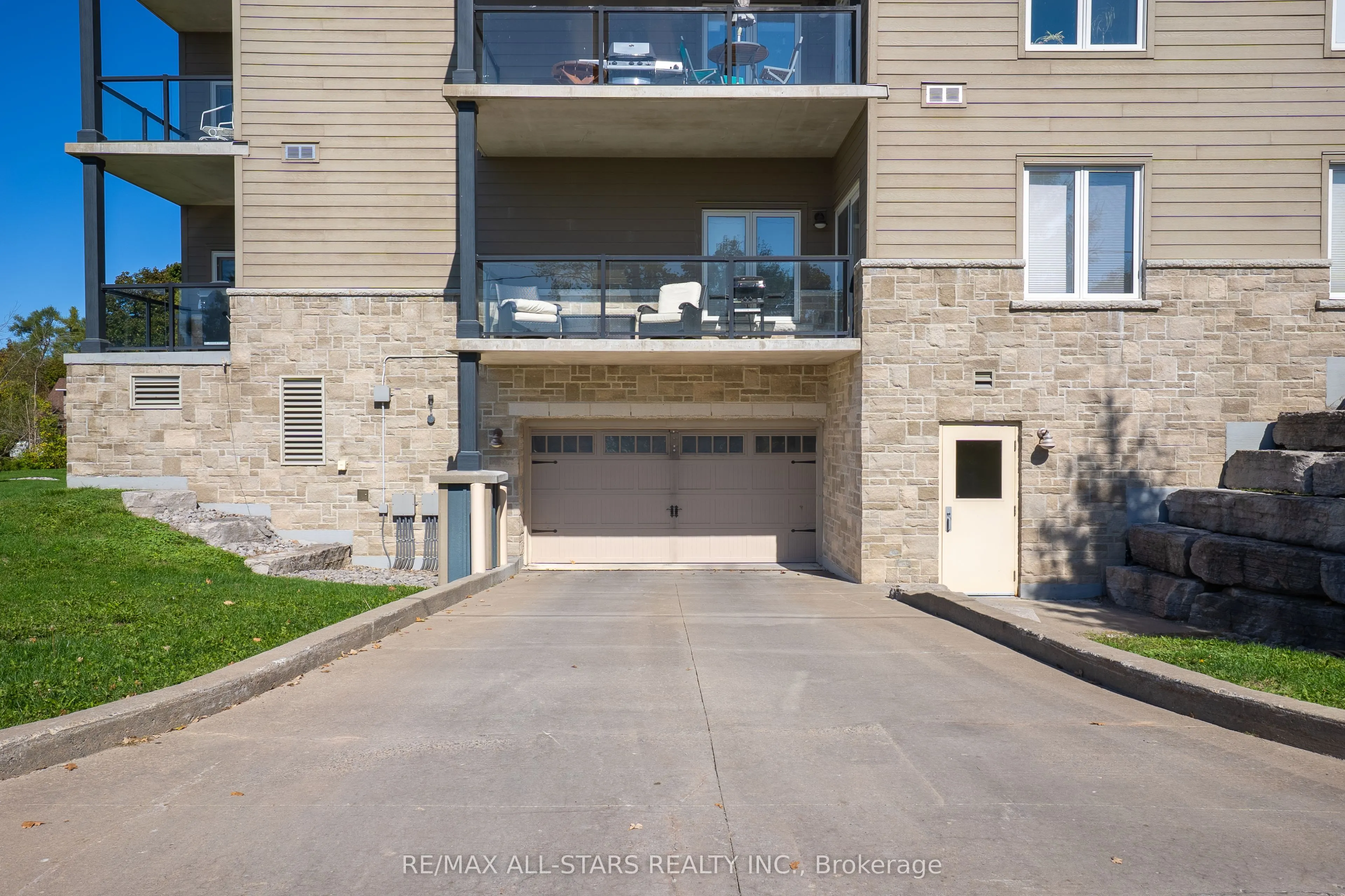 94 Francis Street W, #308