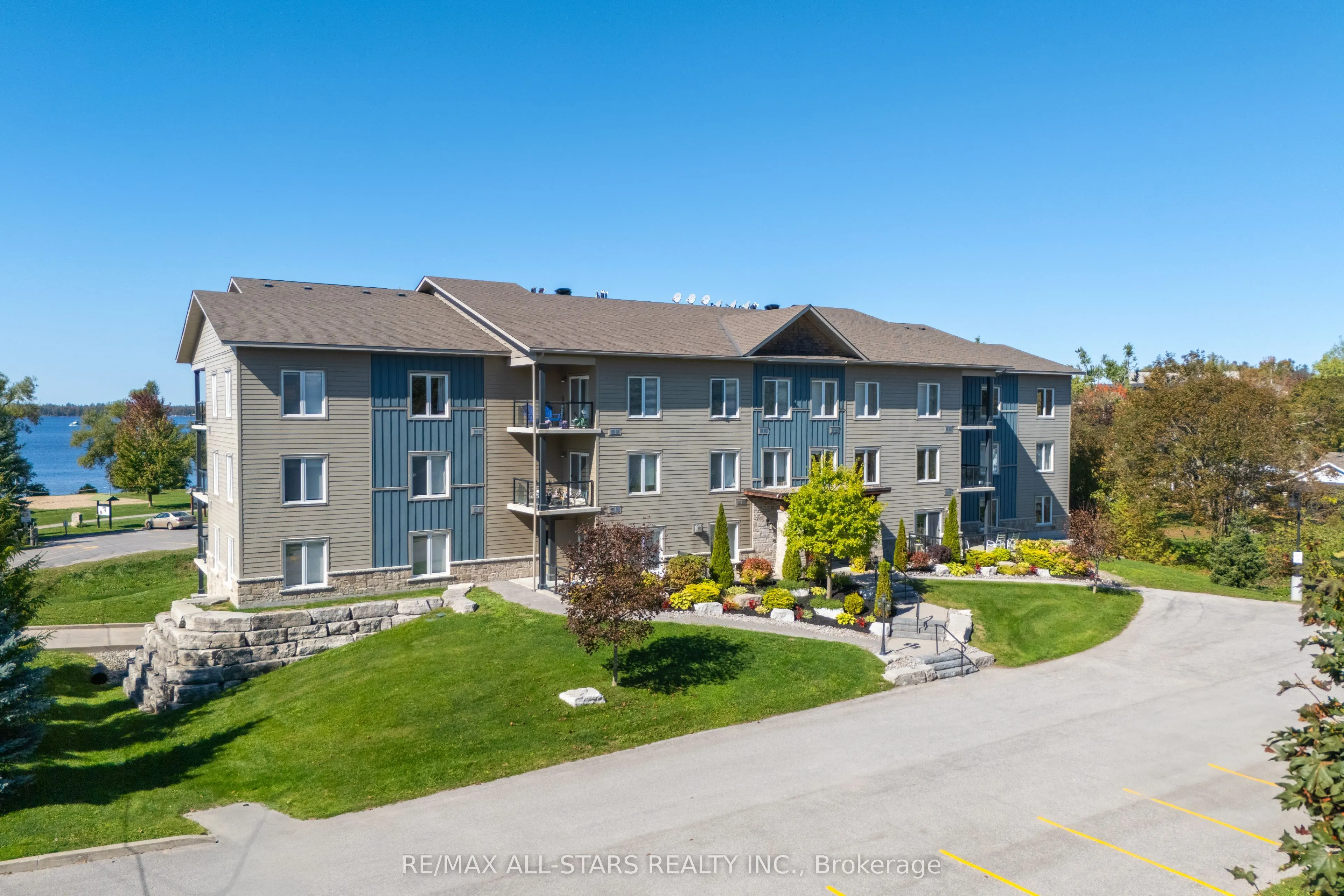 94 Francis Street W, #308