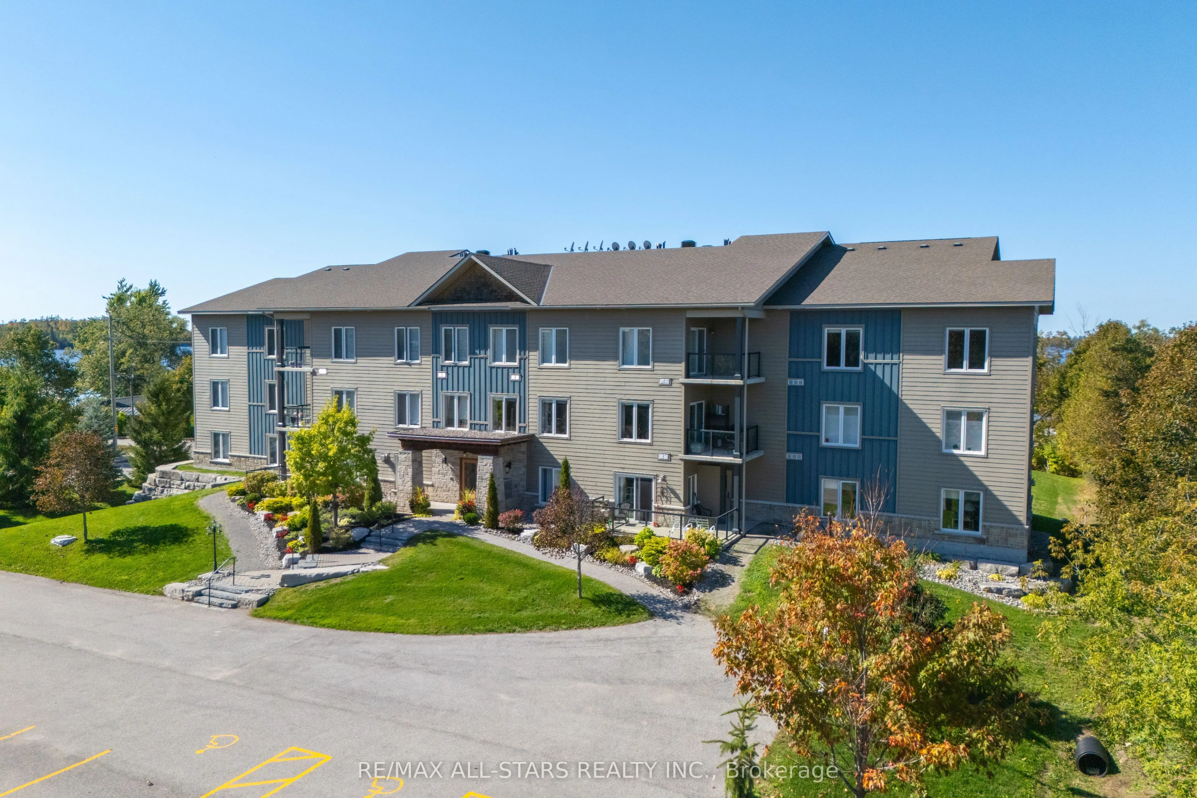 94 Francis Street W, #308