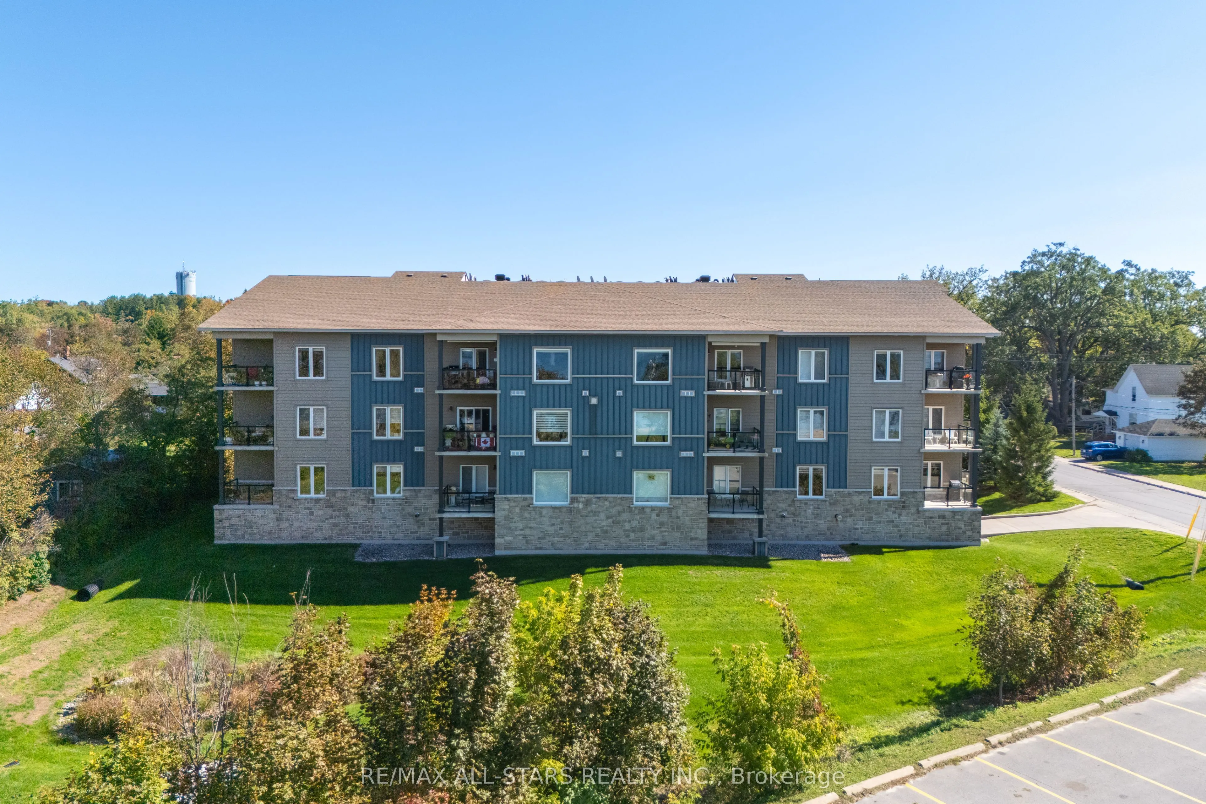 94 Francis Street W, #308