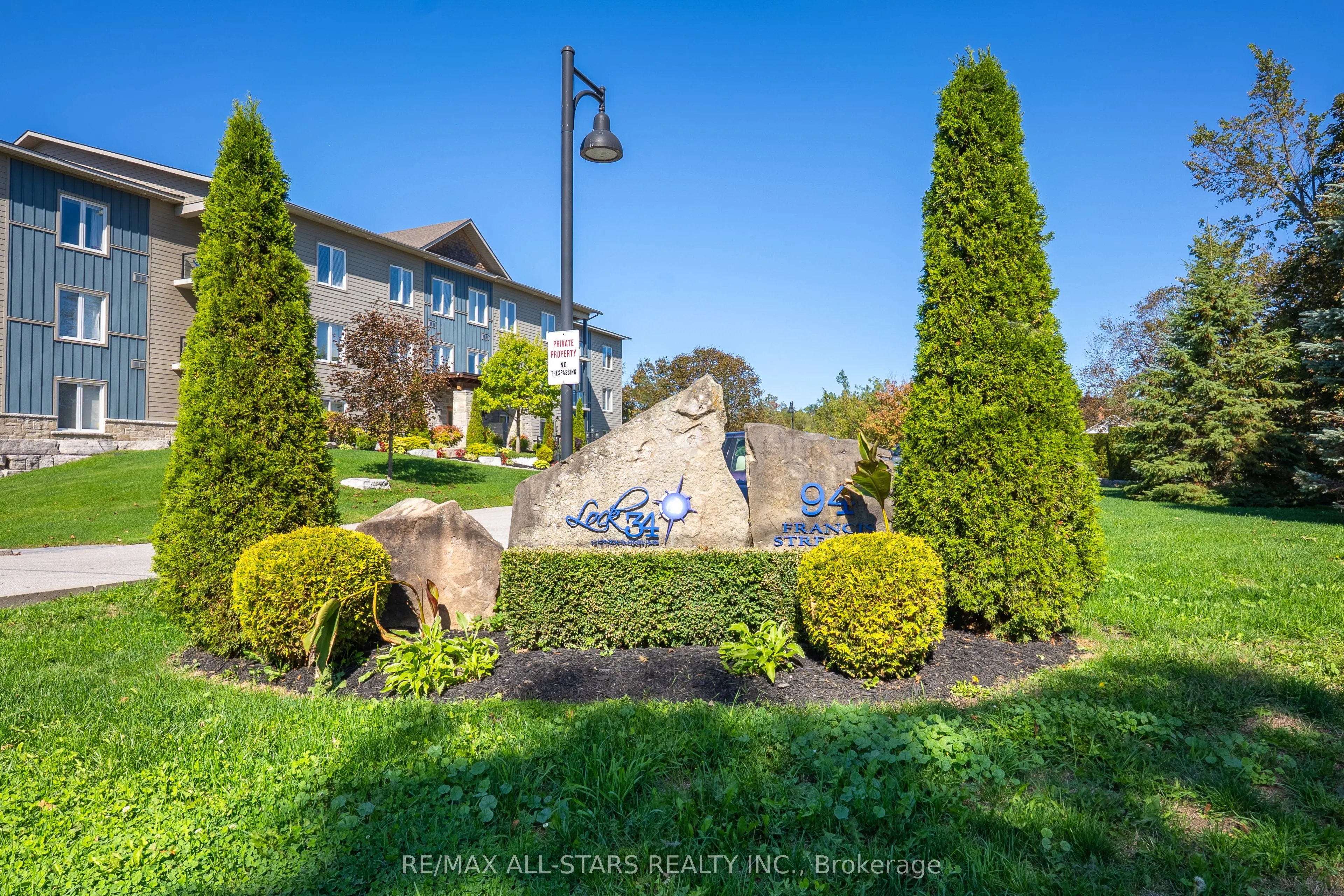 94 Francis Street W, #308