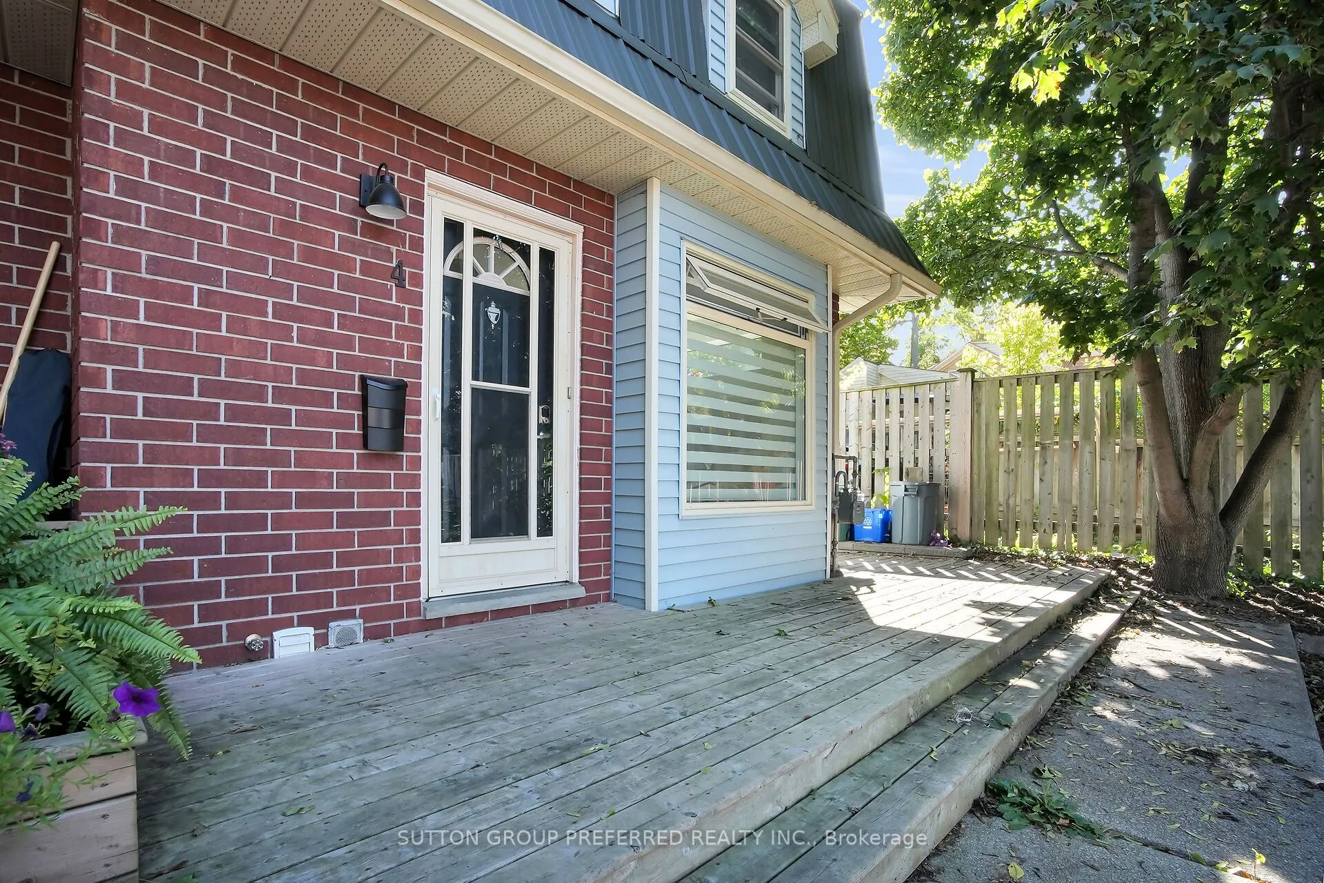 561 PRINCESS Avenue, #4