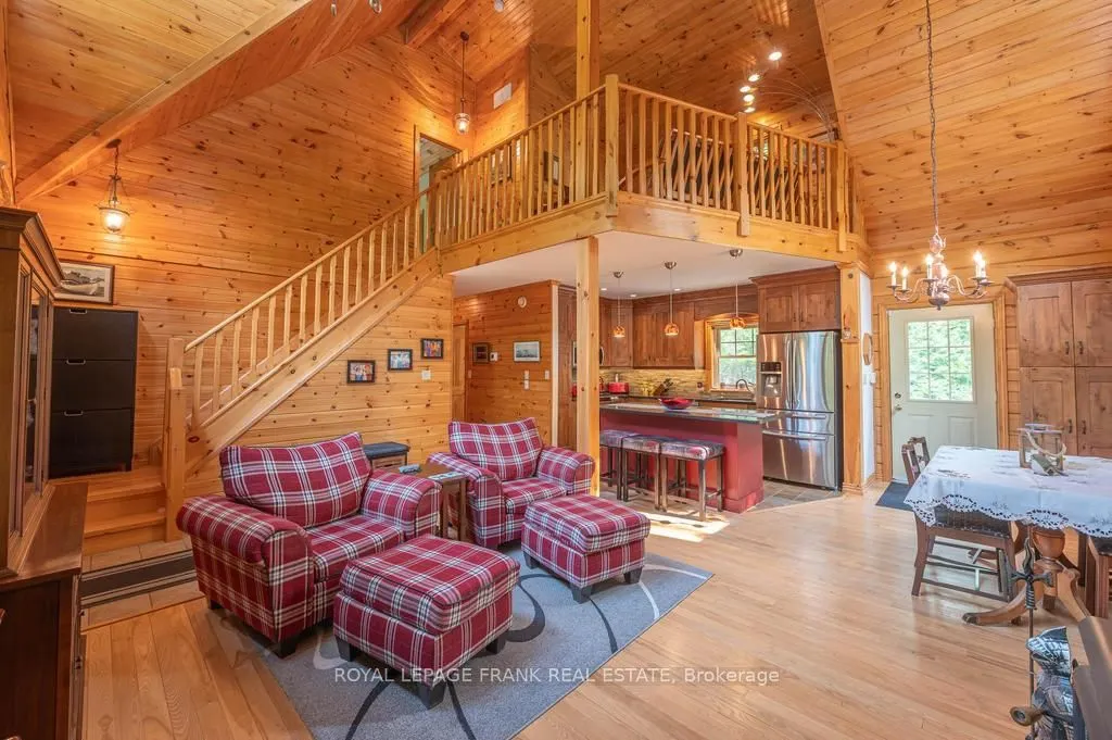 120 Sugarbush Crescent