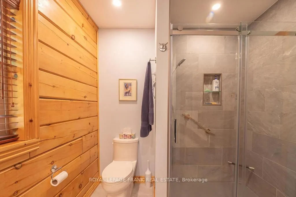 120 Sugarbush Crescent