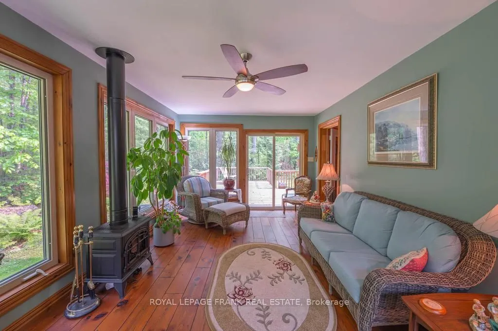 120 Sugarbush Crescent