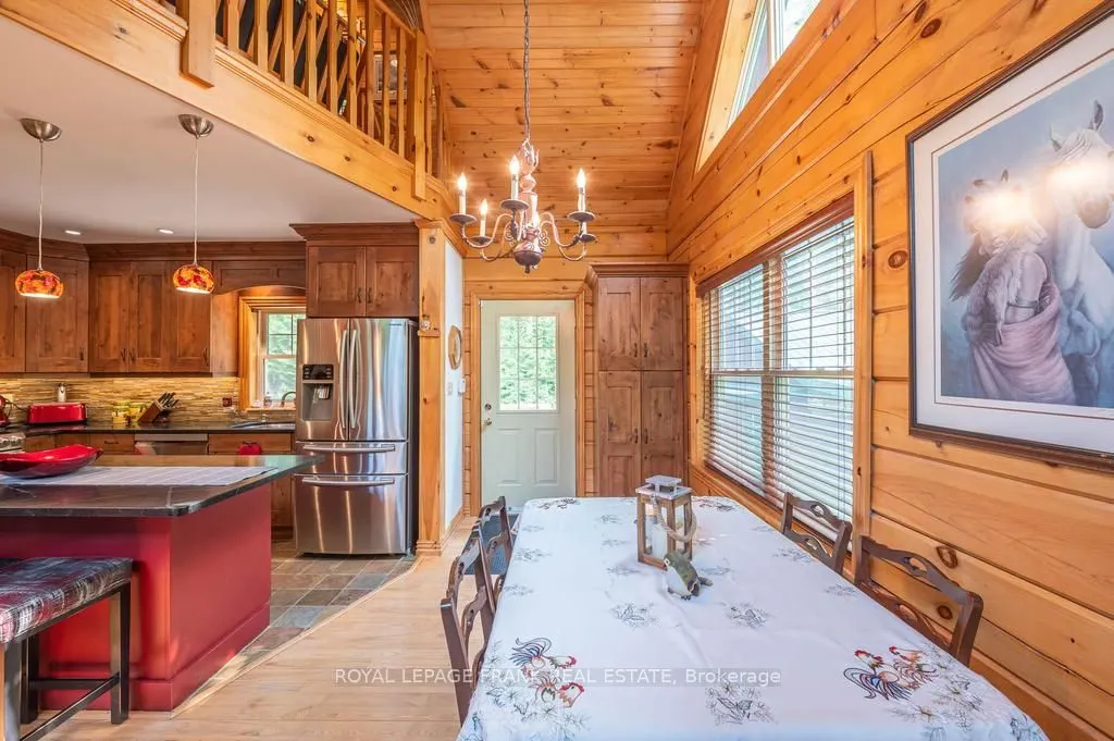 120 Sugarbush Crescent