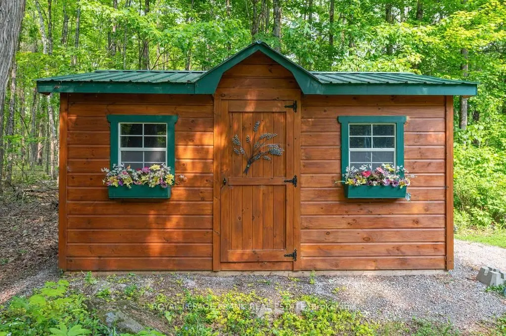 120 Sugarbush Crescent