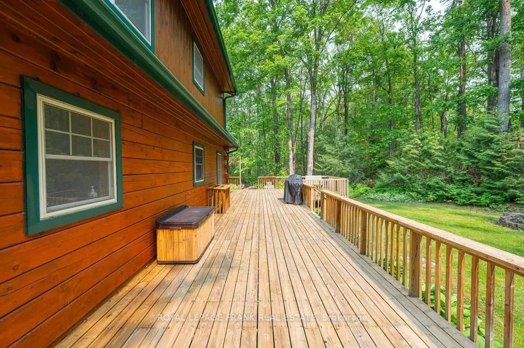 120 Sugarbush Crescent