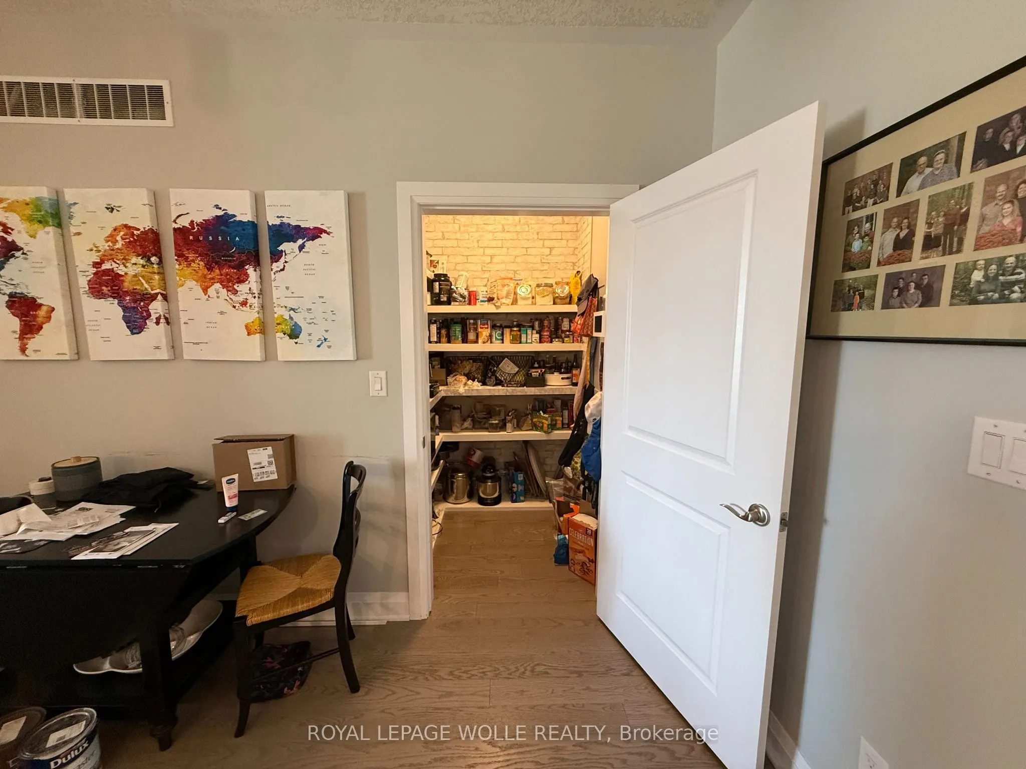 286 Tall Grass Crescent, #15