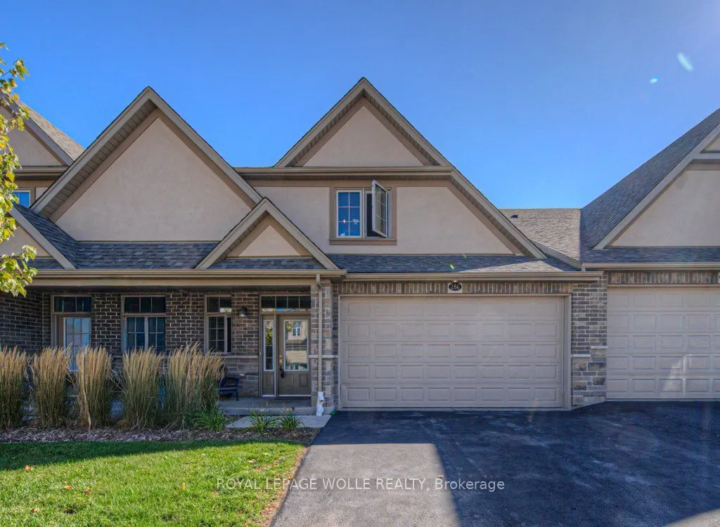 286 Tall Grass Crescent, #15